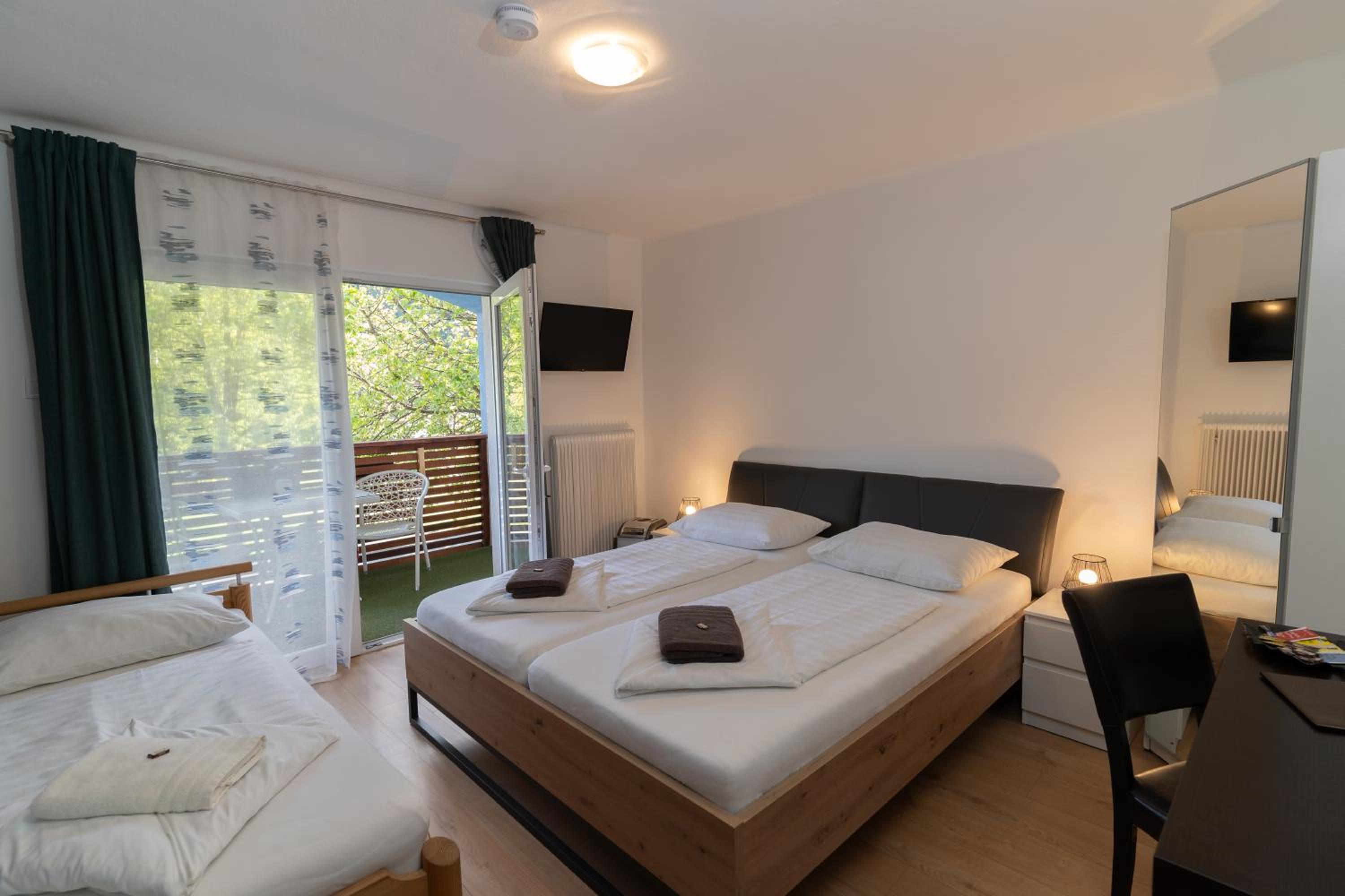 Double Room with Balcony (3 Adults)