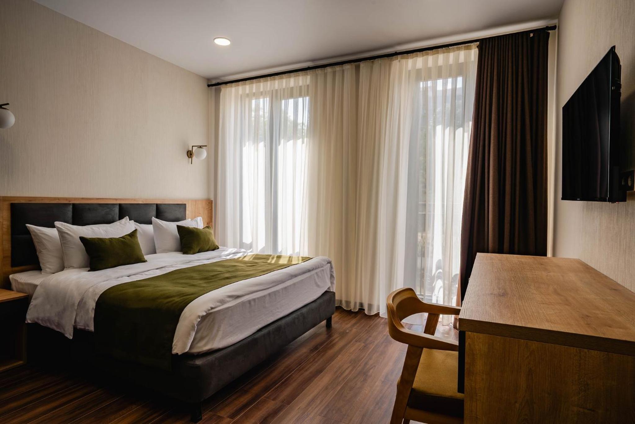 Standard Double Room - Photo 2