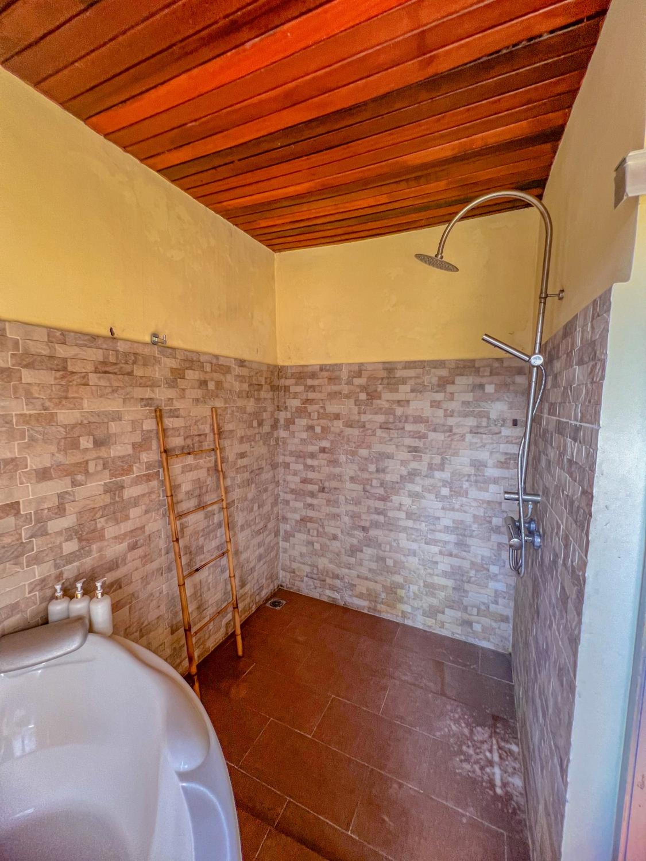 Apartment with Pool View  - Photo 3