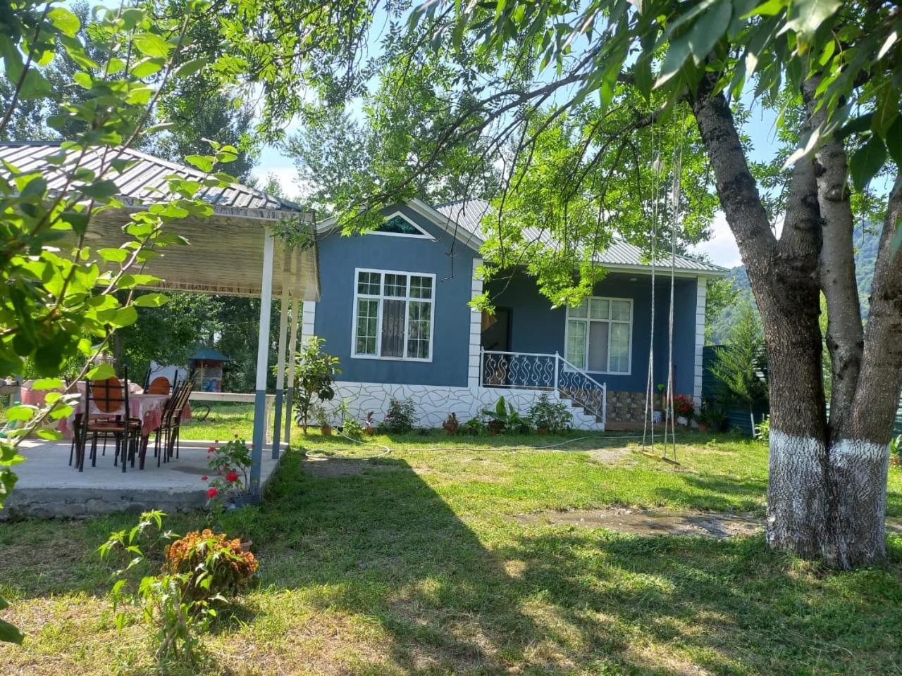 Three-Bedroom House photo 1