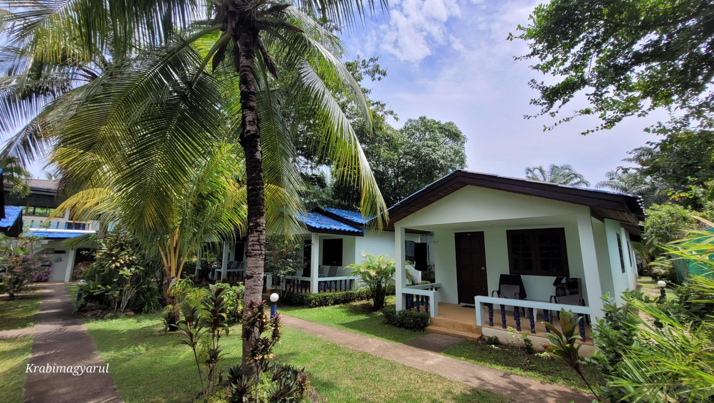 Bungalow (3 Adults) photo 3