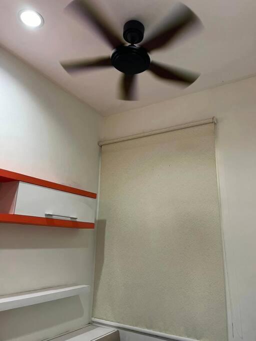 Four-Bedroom House photo 2