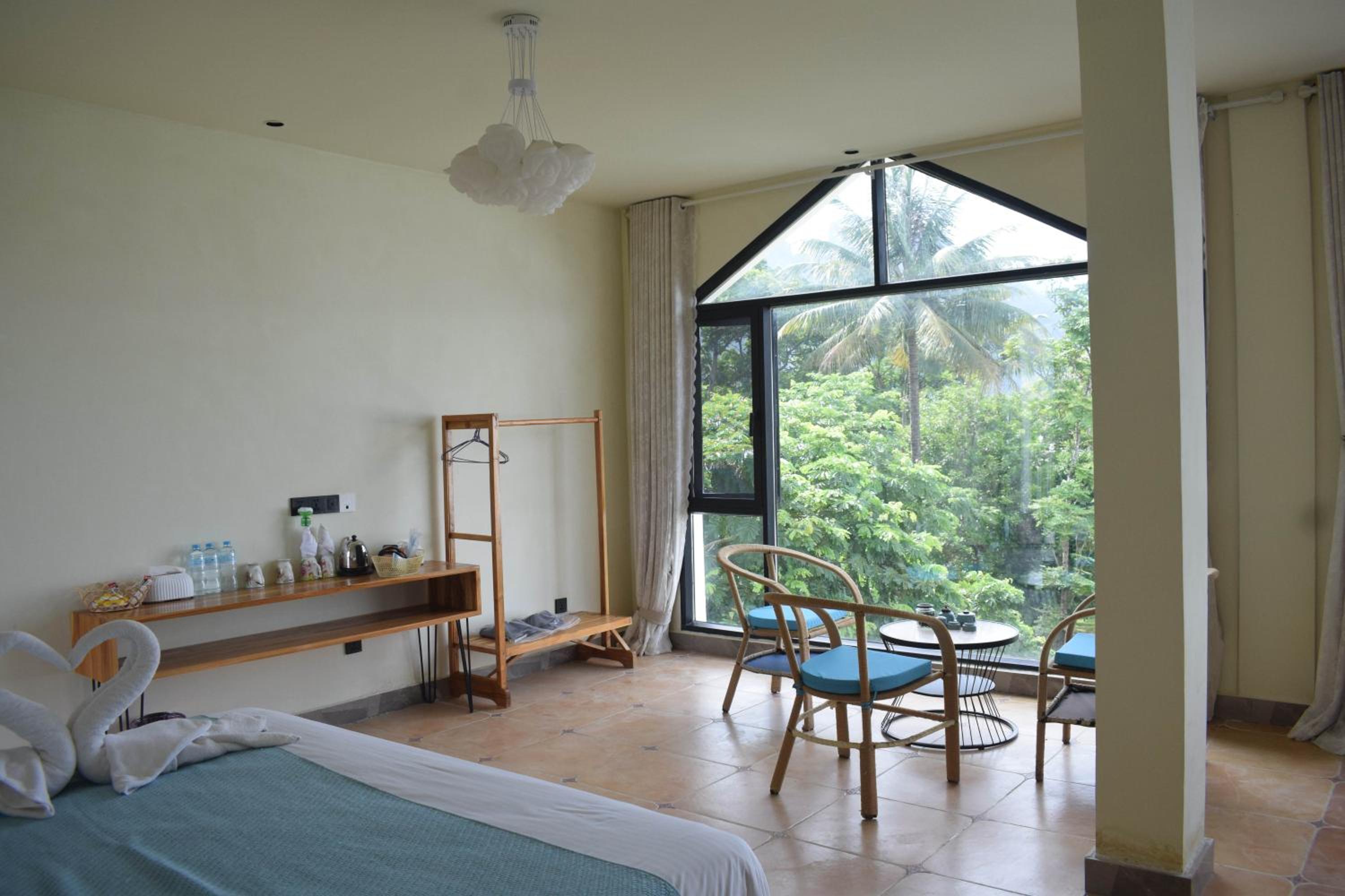 Deluxe Family Suite