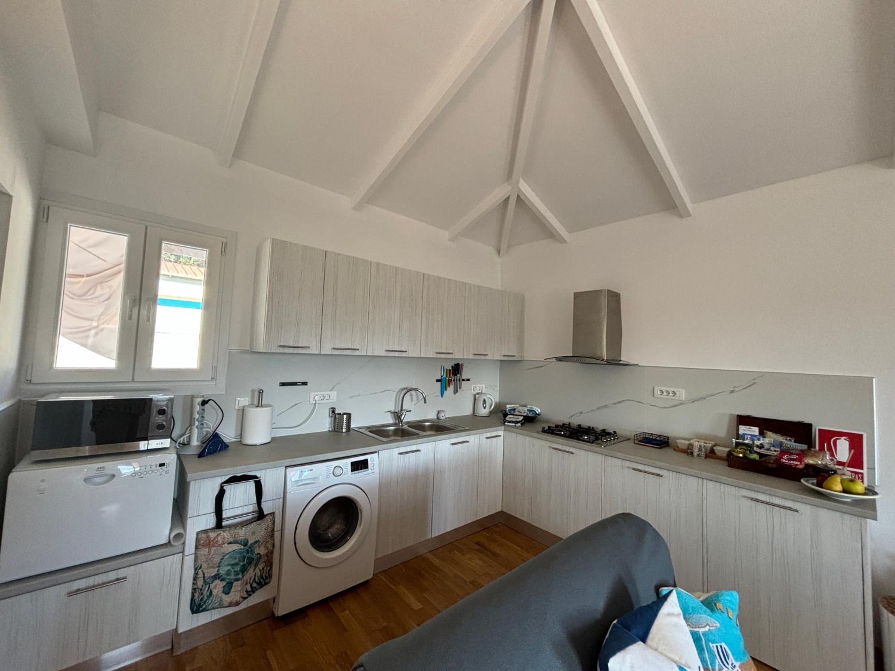 One-Bedroom House photo 2