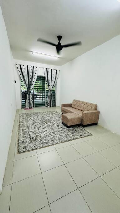 Three-Bedroom Vacation Home  photo 3