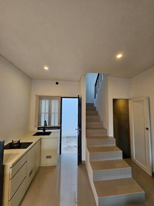One-Bedroom House photo 2