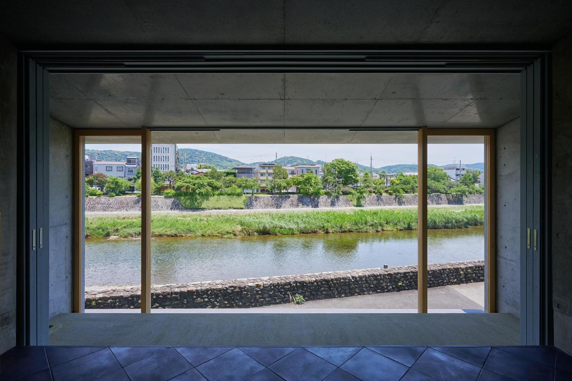 Double Room with Park View thumbnail 5
