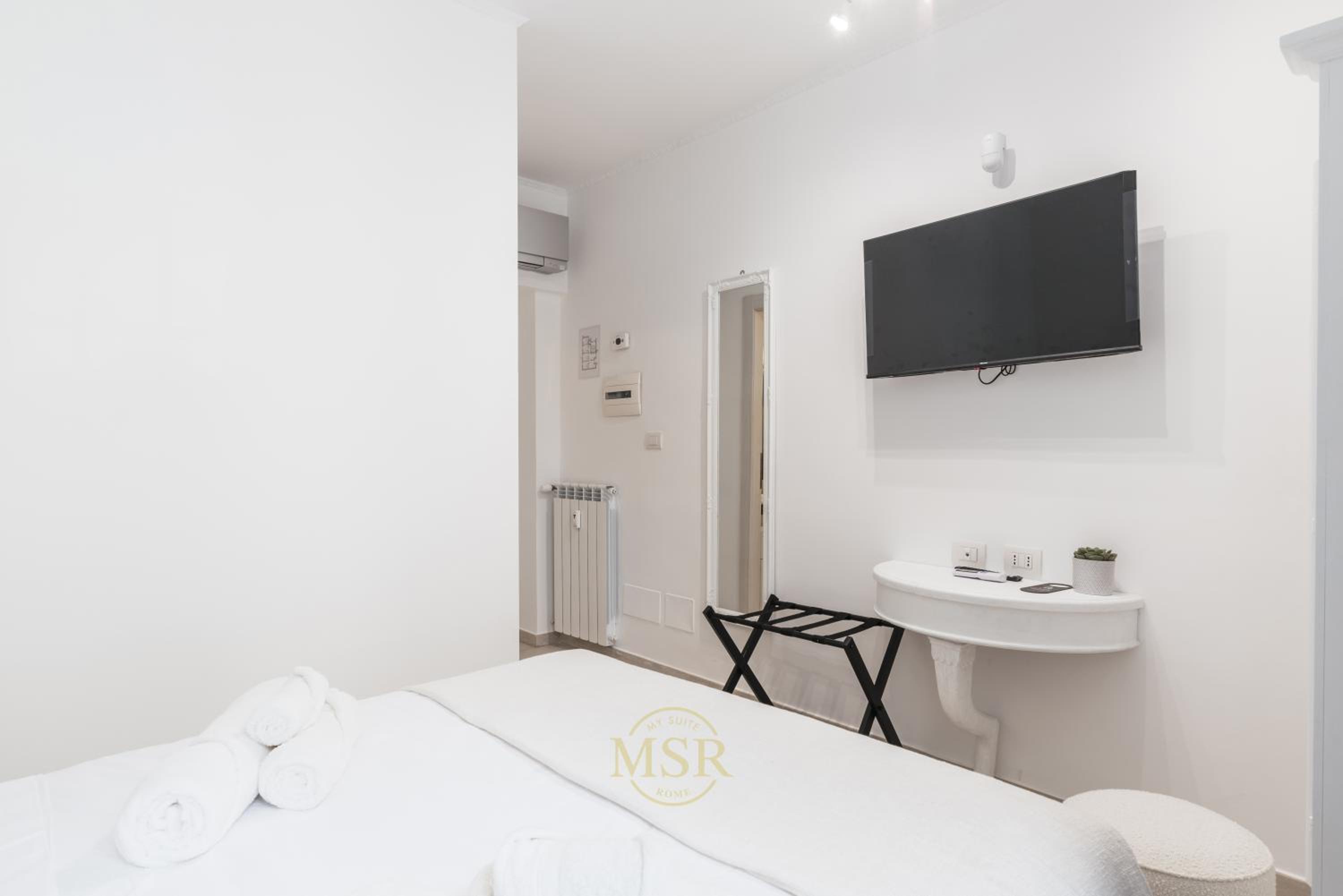 Small Double Room photo 2