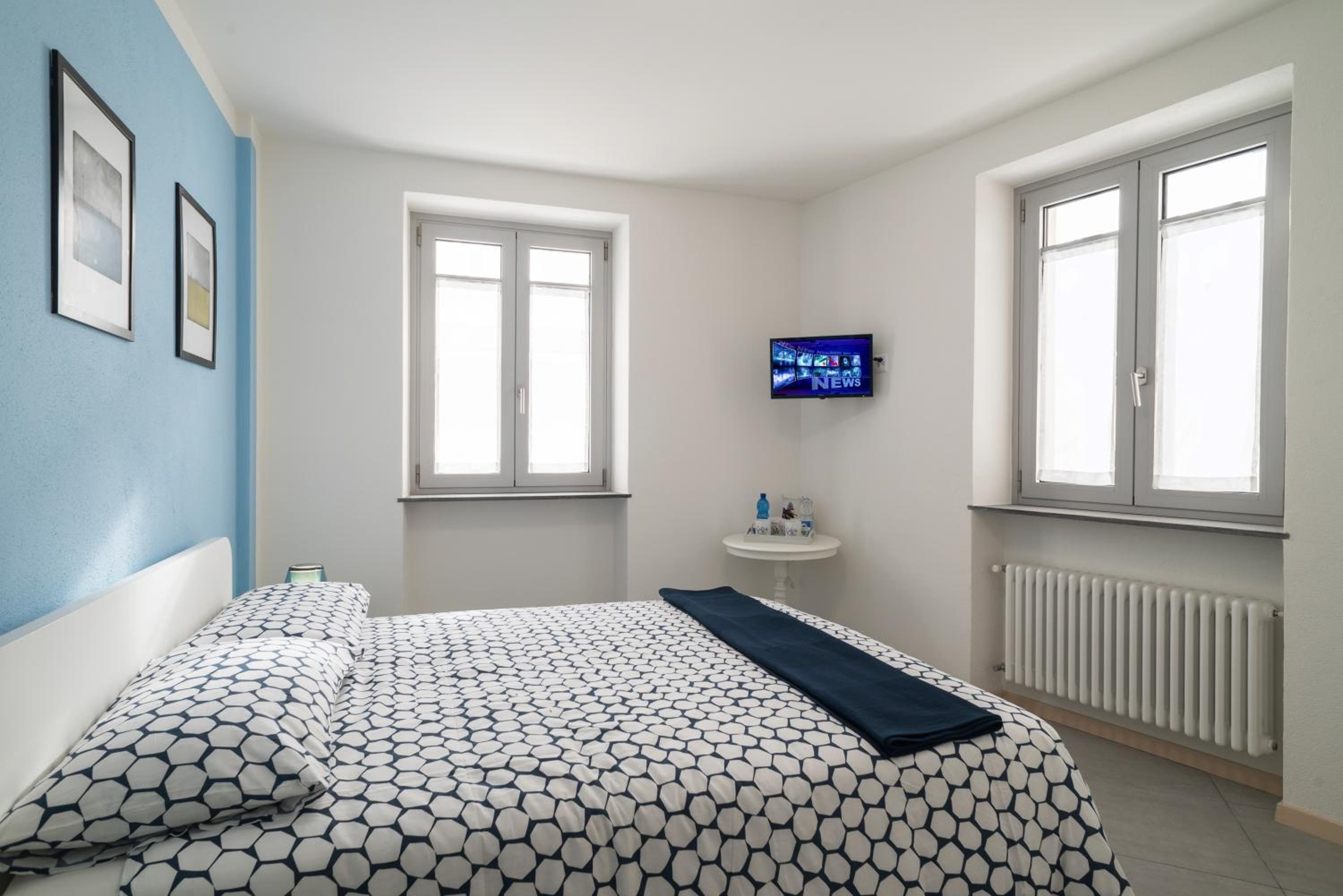 Double Room with Private Bathroom photo 2