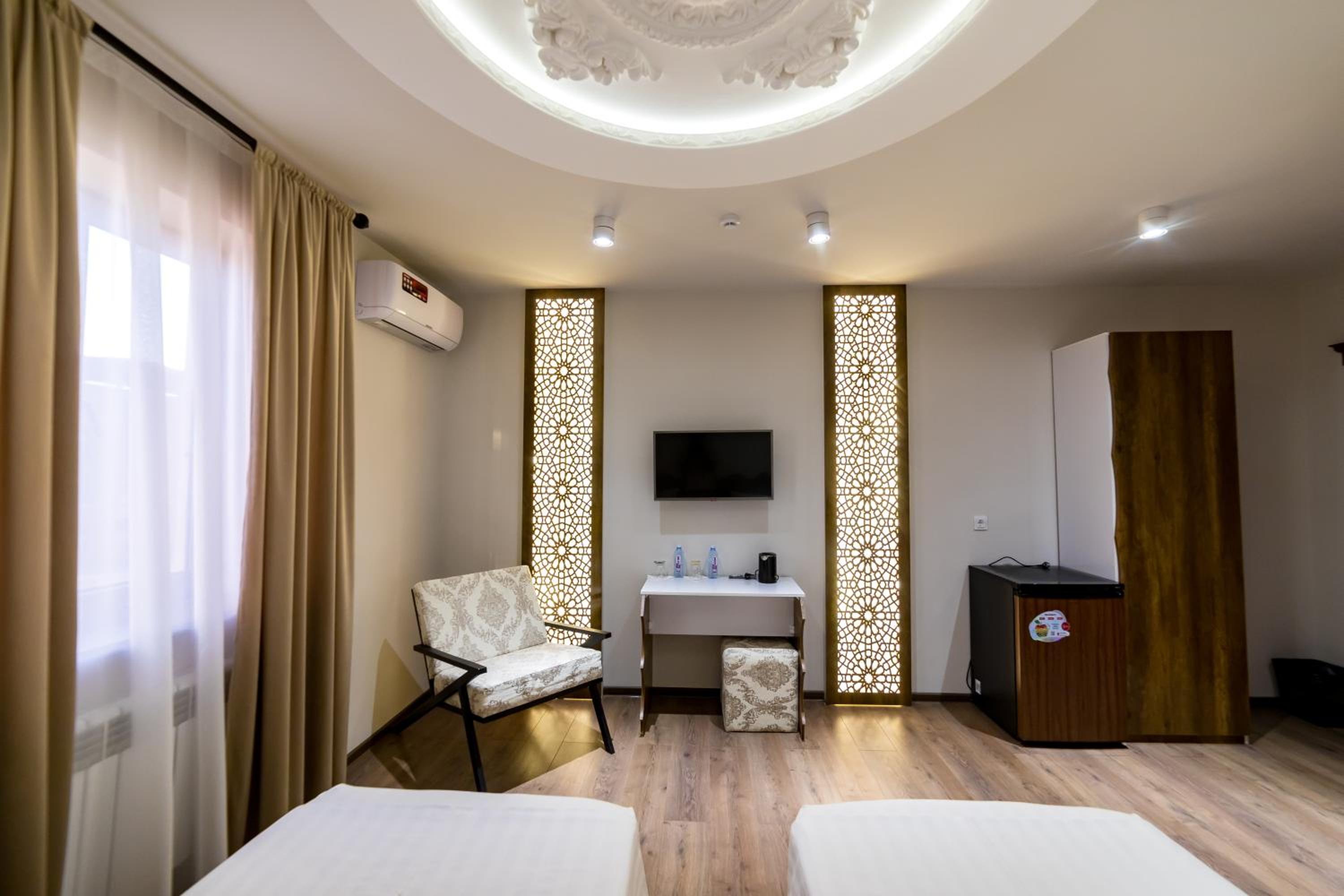 Deluxe Double Room photo 2