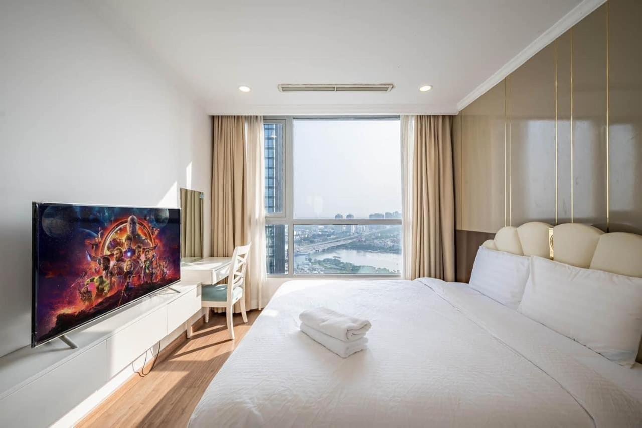 Two-Bedroom Apartment With Balcony photo 2
