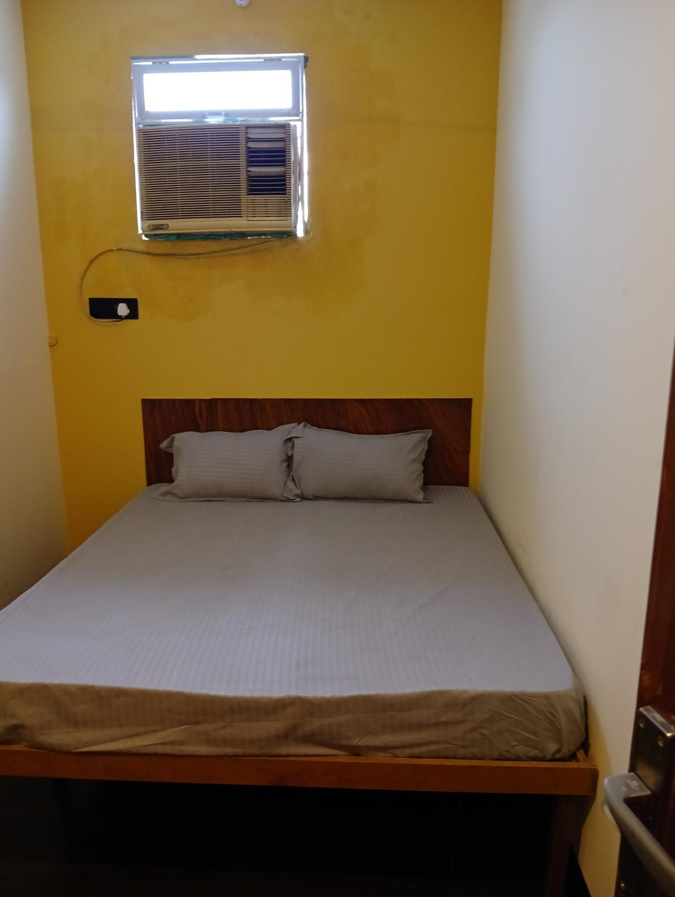 Deluxe Double Room (2 Adults + 1 Child) photo 1