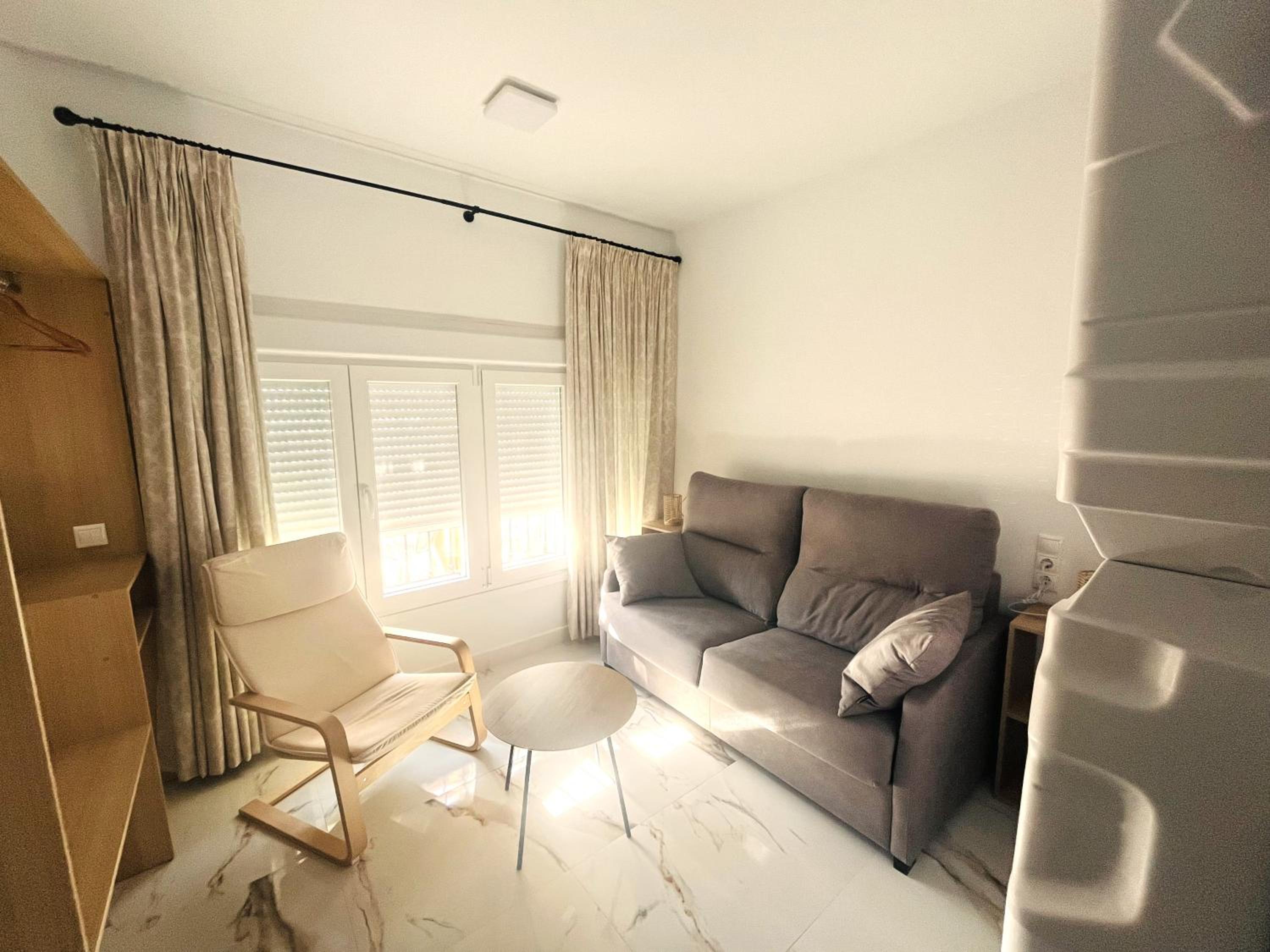 Japanese-Style Quadruple Room - Photo 4