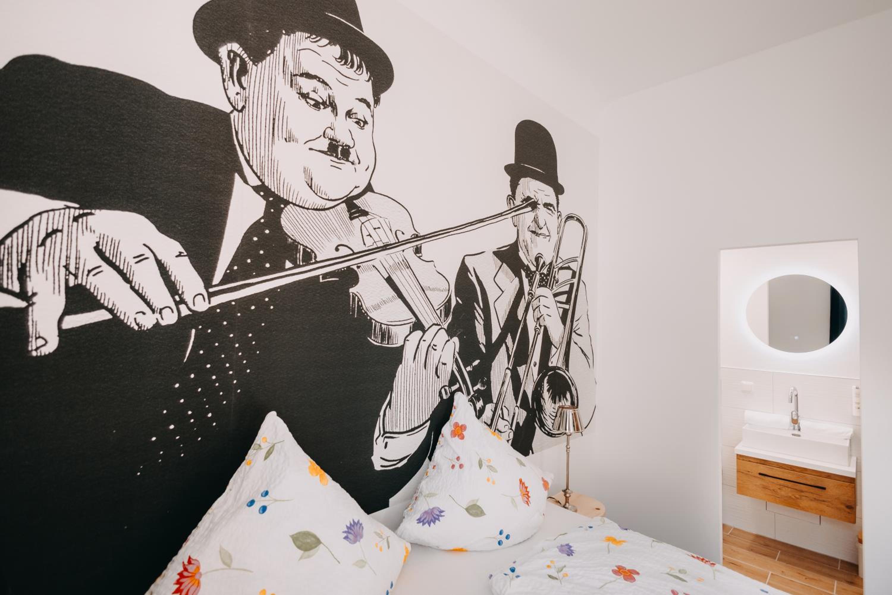 Double Room - Photo 9