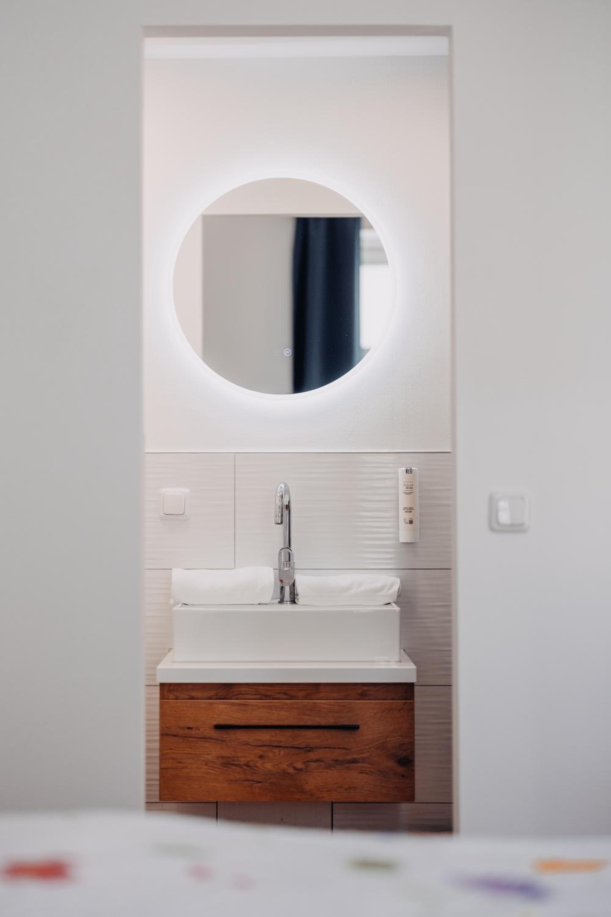 Double Room - Photo 7