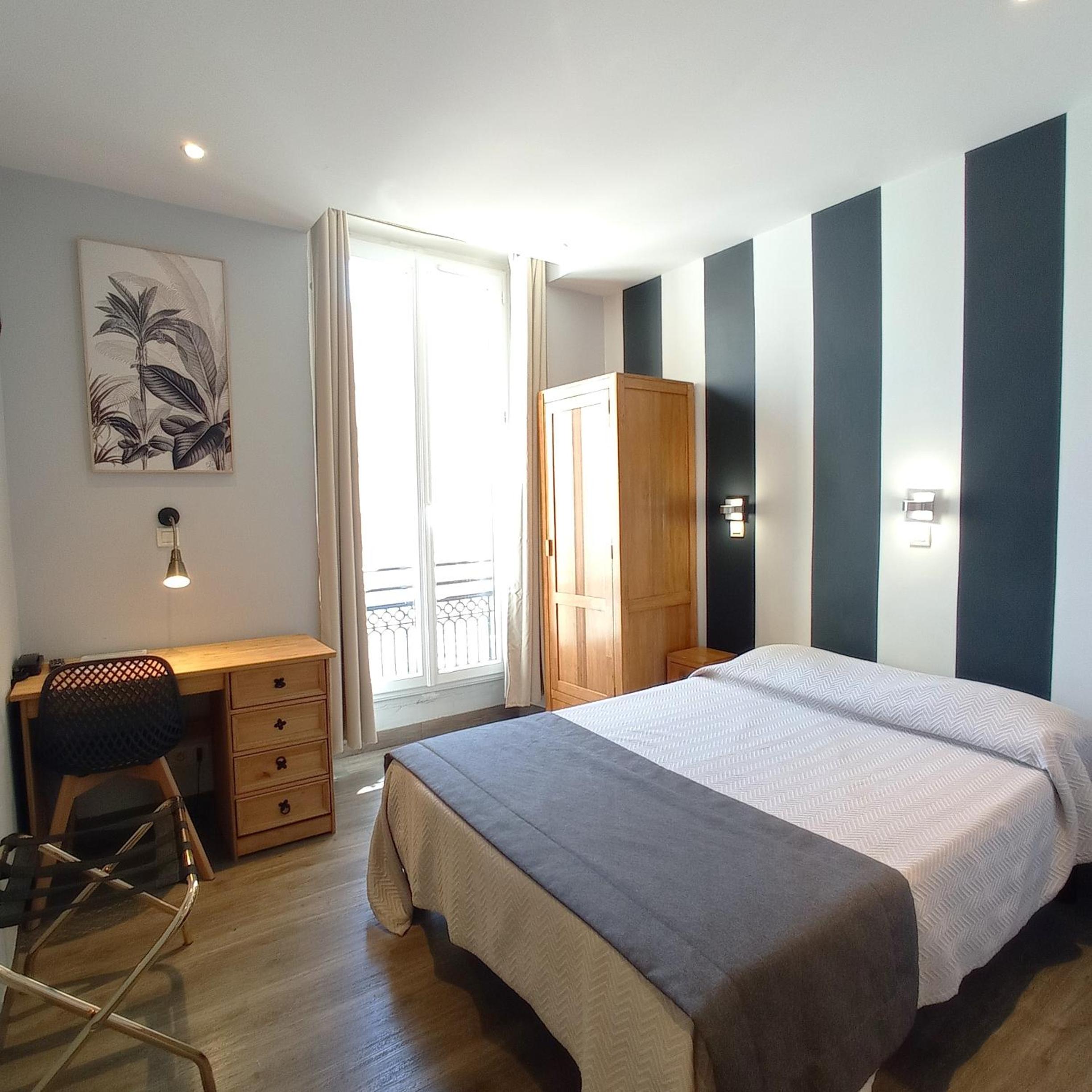 Standard Double Room - Photo 1