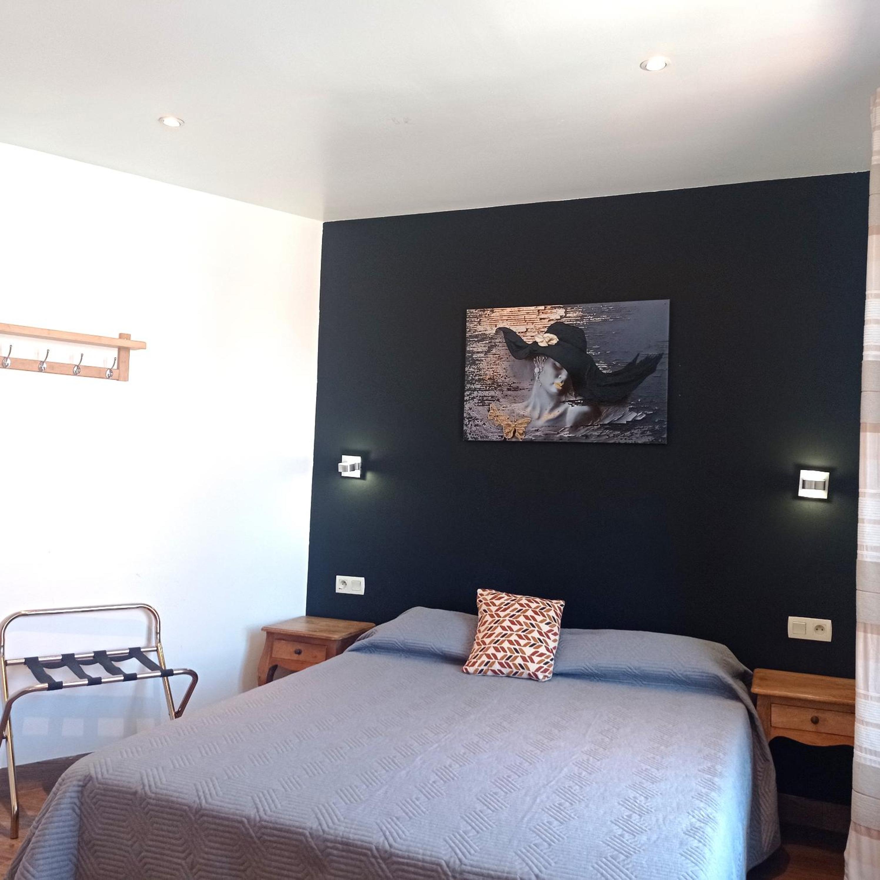 Superior Double or Twin Room - Photo 7