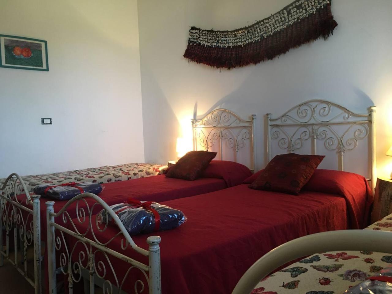 Two-Bedroom House photo 3