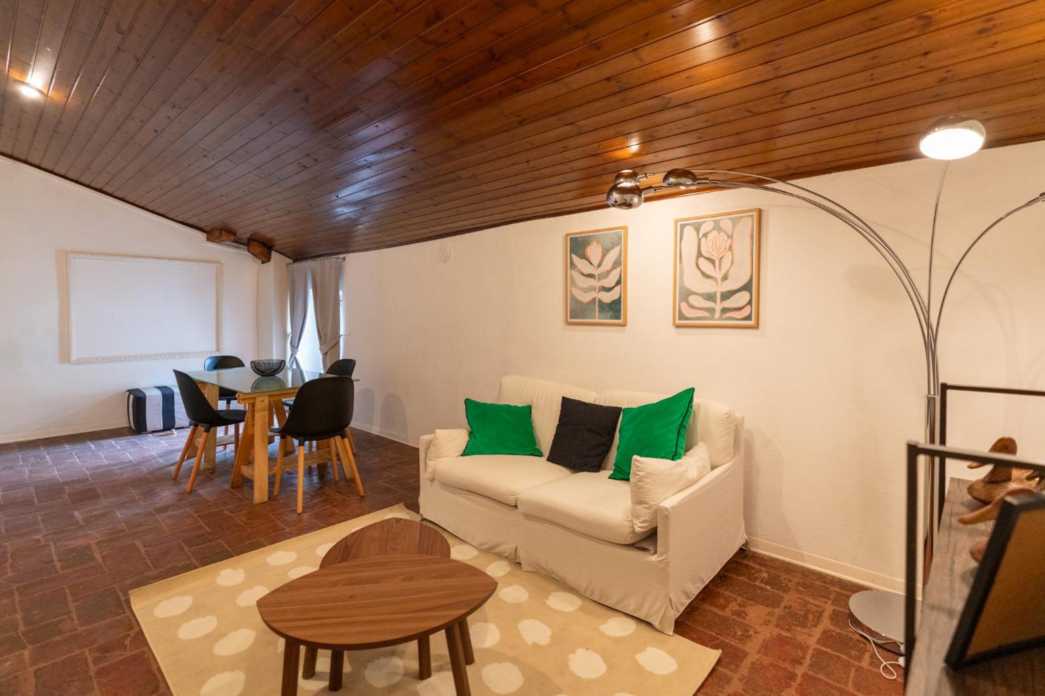 One-Bedroom Apartment - Attic