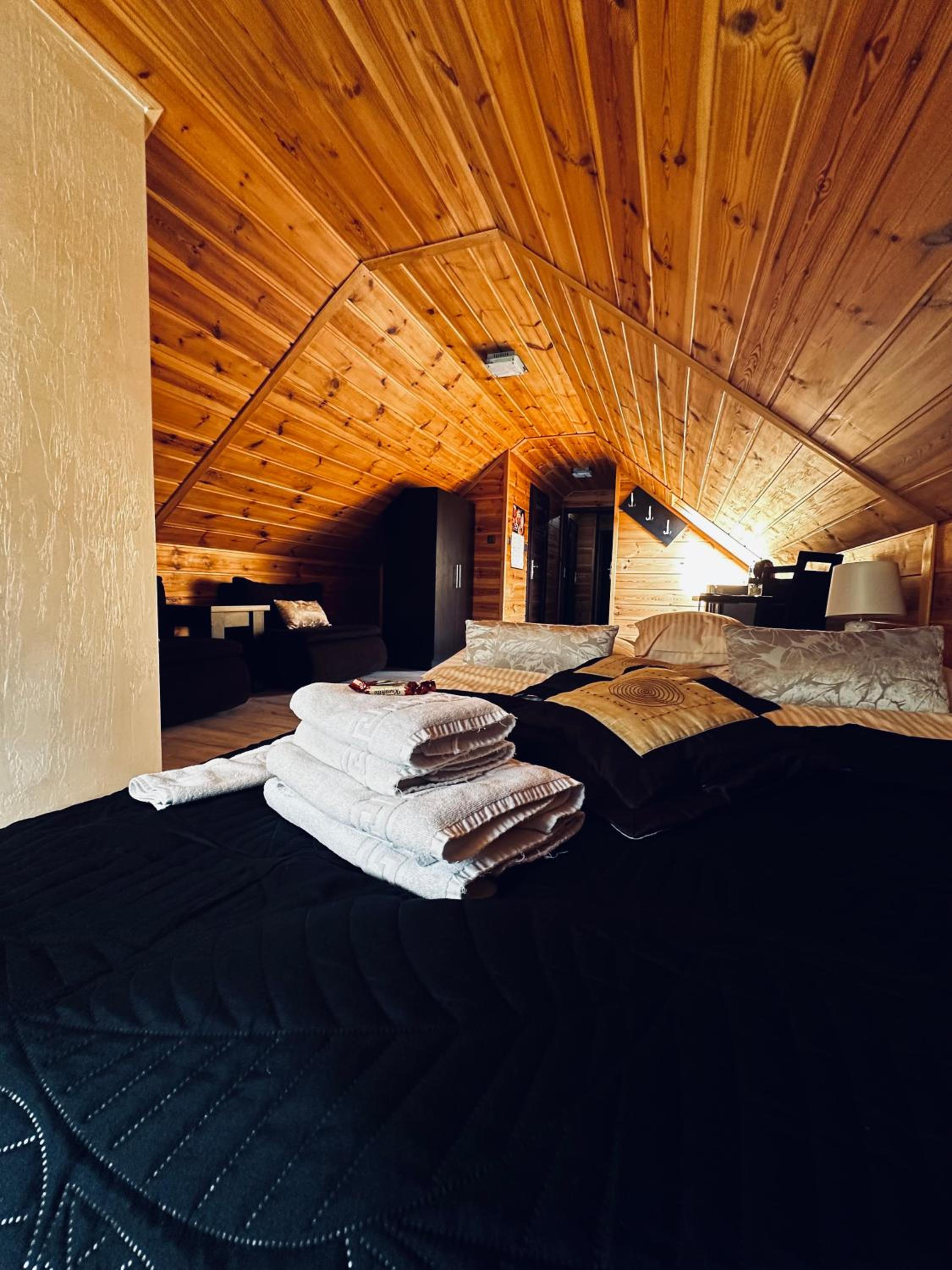 Deluxe Double Room with Bath photo 1