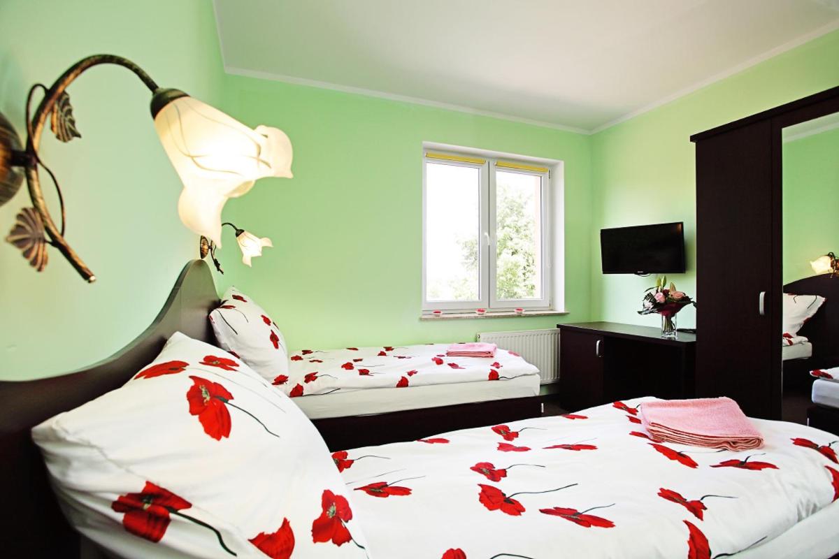 Standard Twin Room photo 2