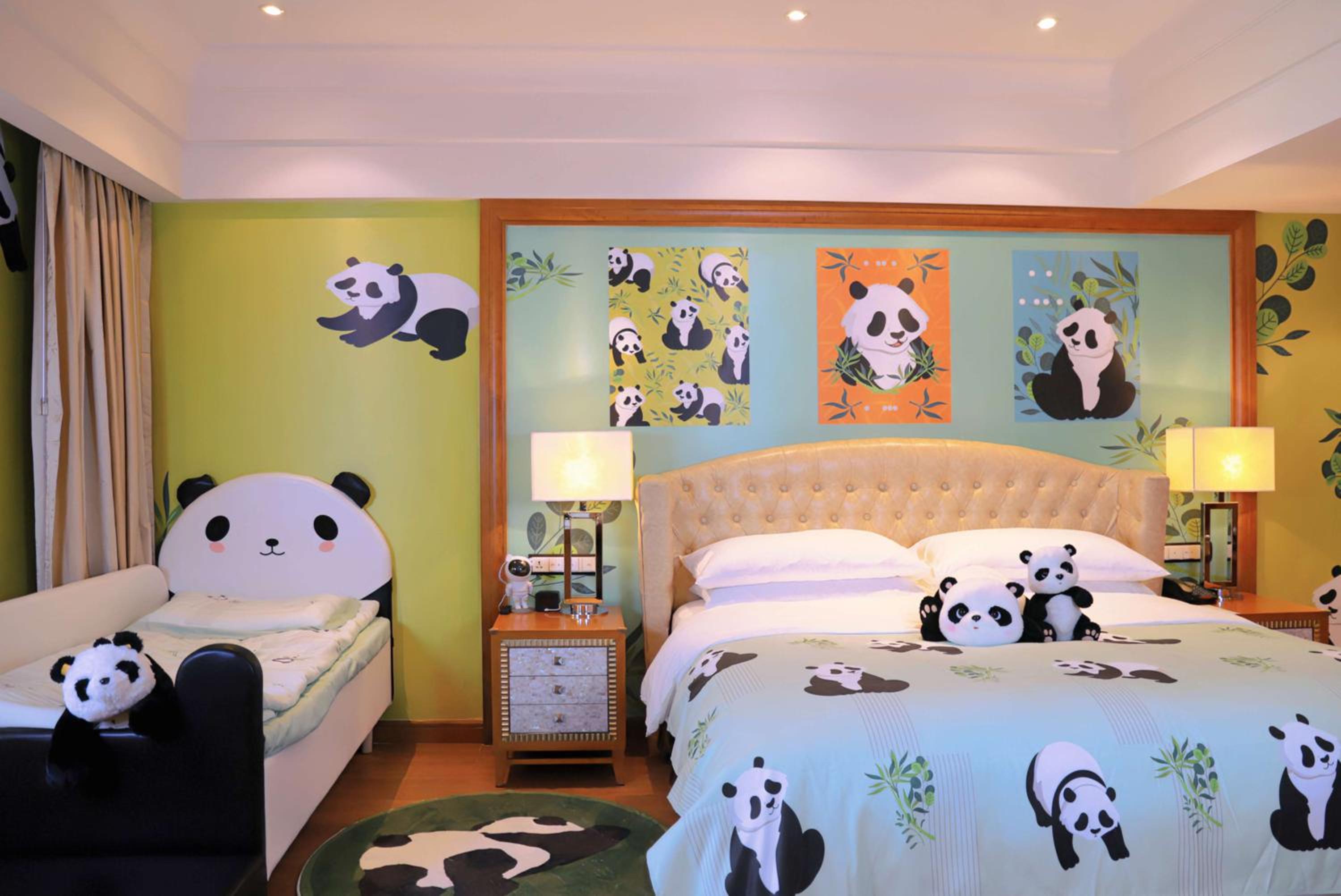 Family King Room with Garden View - Photo 1