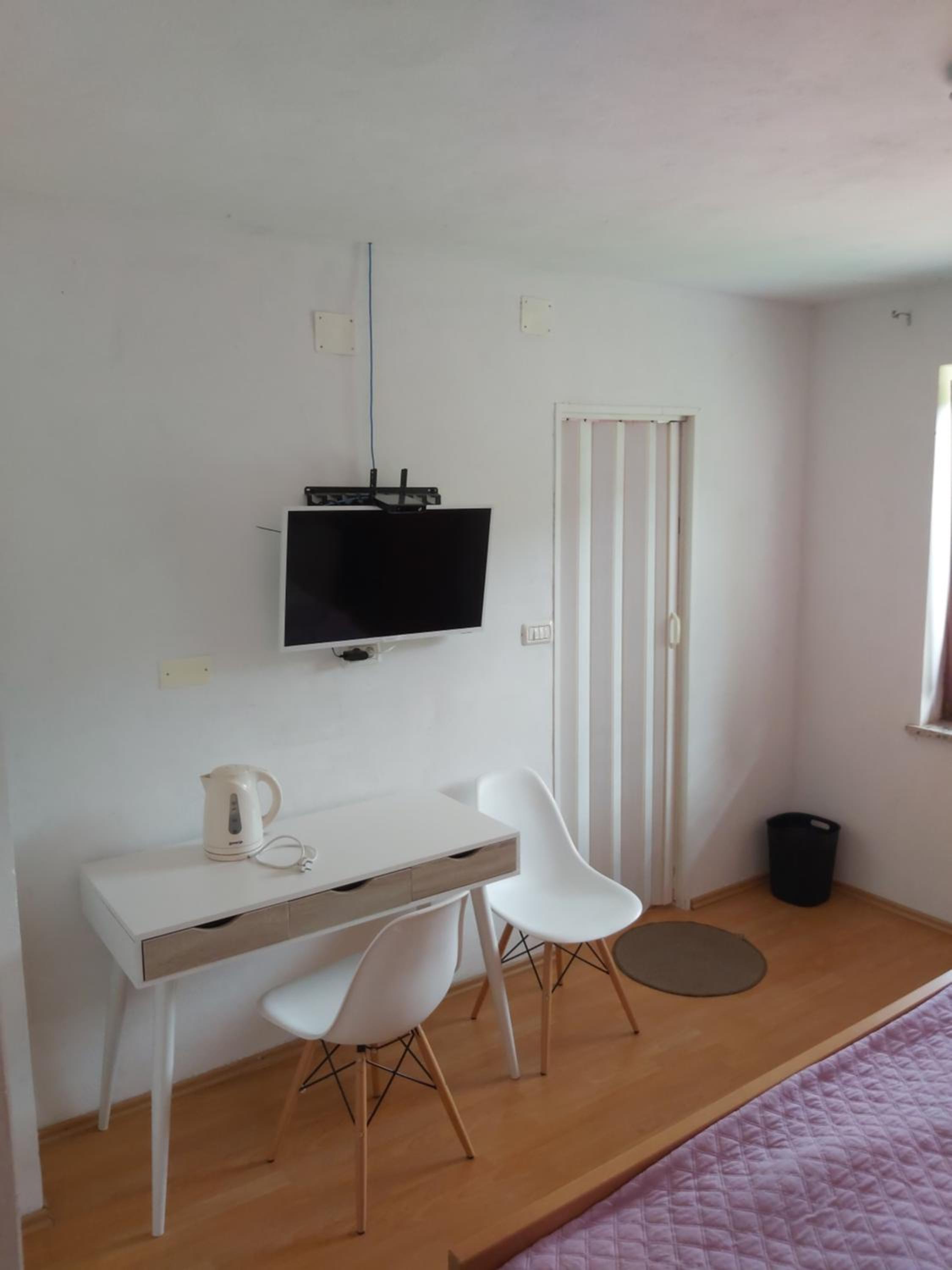 Triple Room with Private Bathroom photo 2