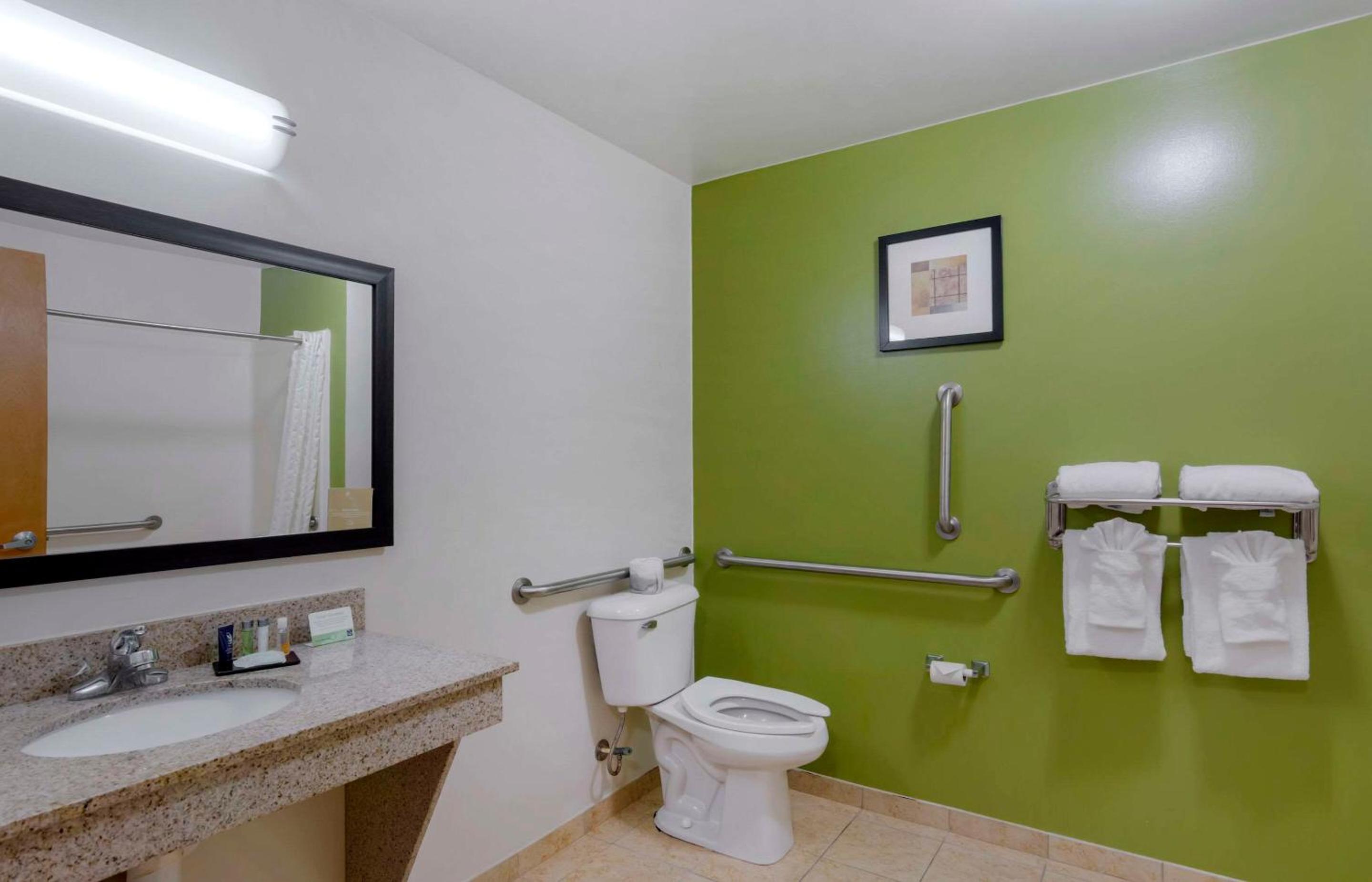 King Room - Disability Access/Non-Smoking - Photo 2