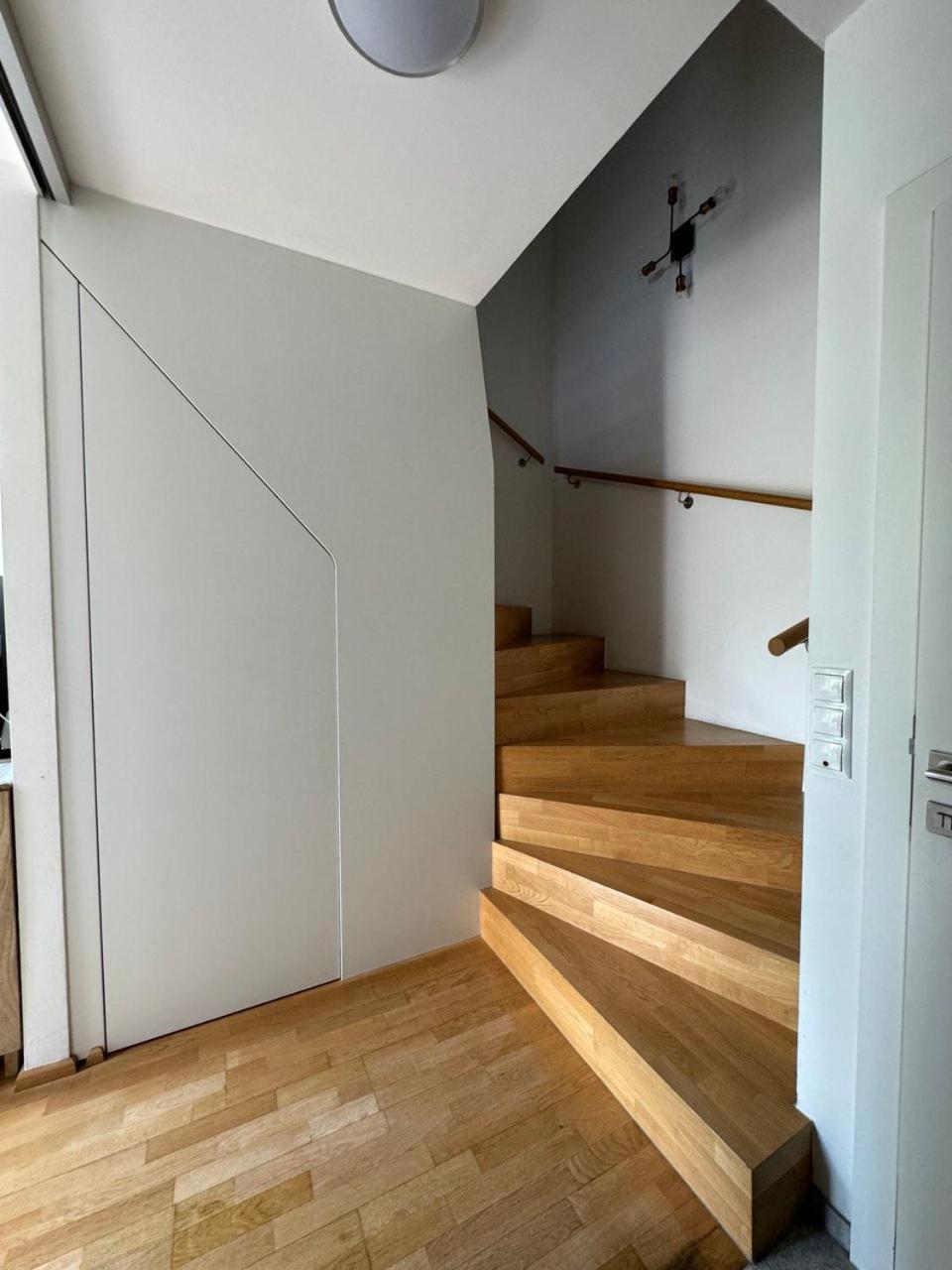 One-Bedroom Apartment - Photo 12