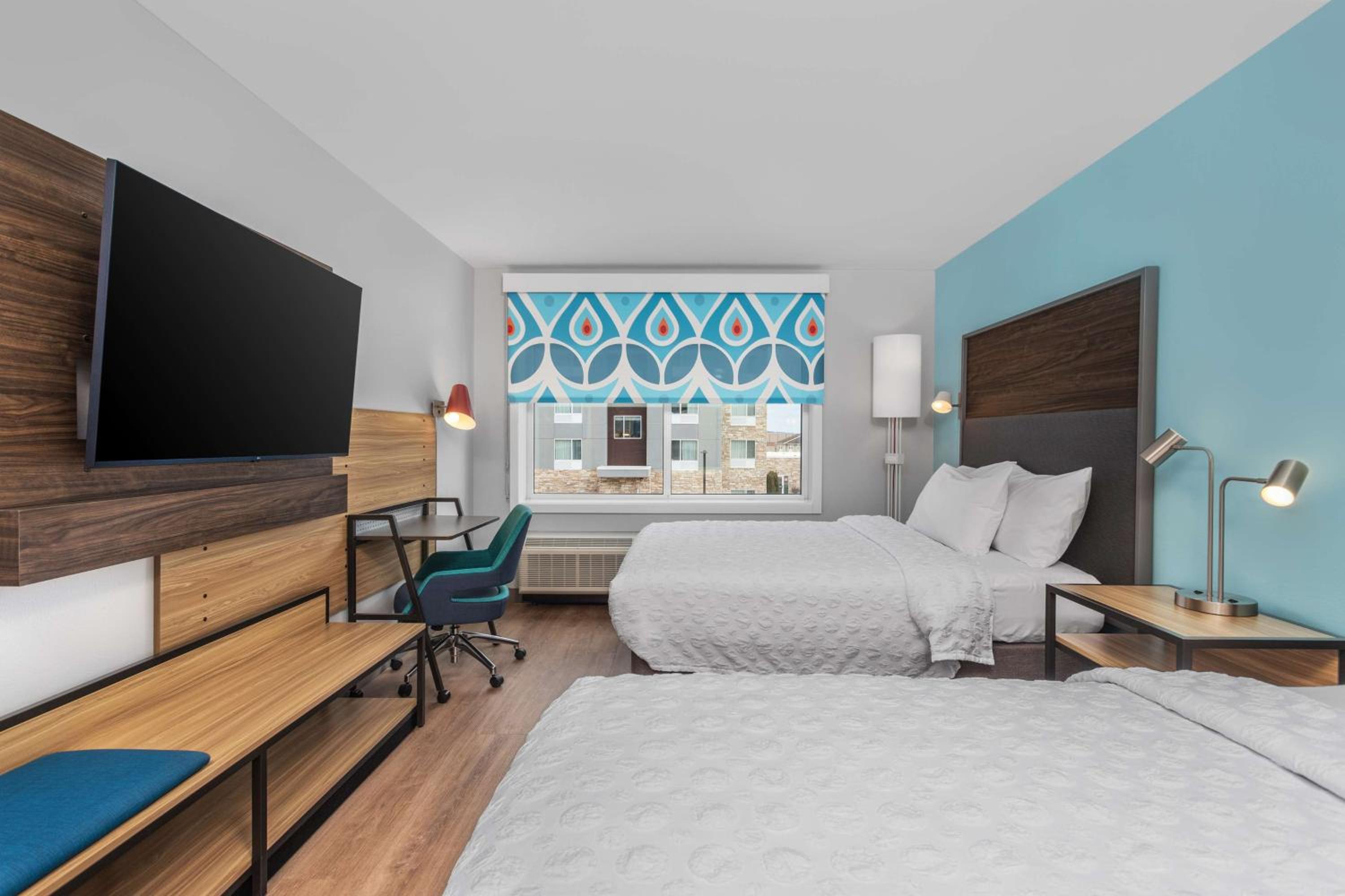 Queen Room with Two Queen Beds and Walk-In Shower - Photo 1