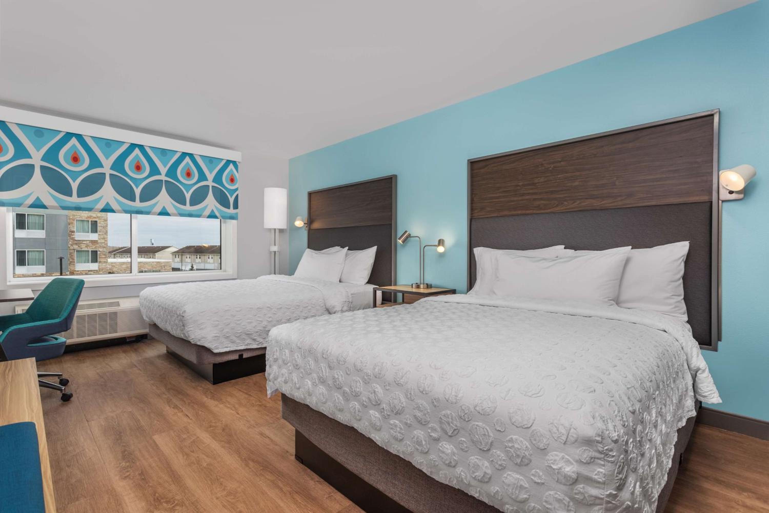 Queen Room with Two Queen Beds and Walk-In Shower - Photo 2