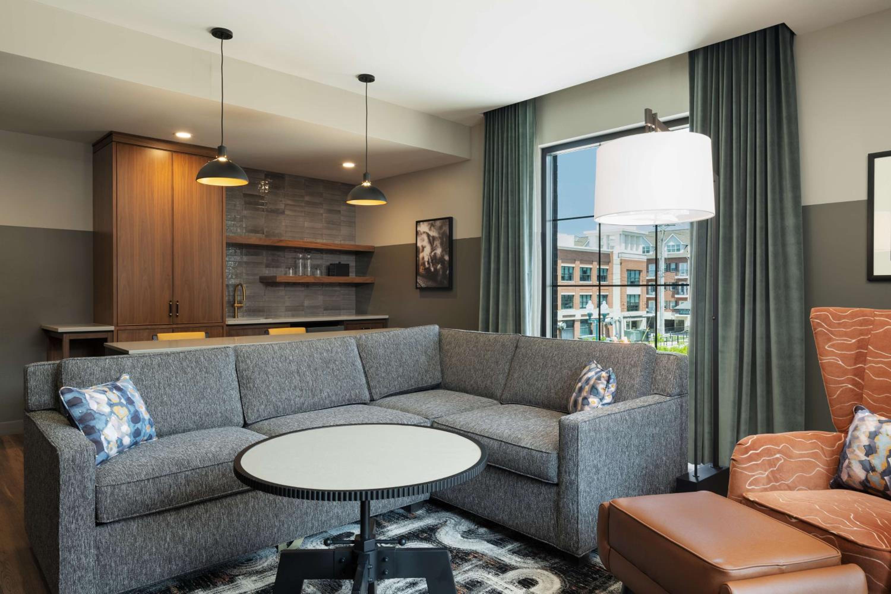One-Bedroom Presidential King Suite with Kitchenette photo 3