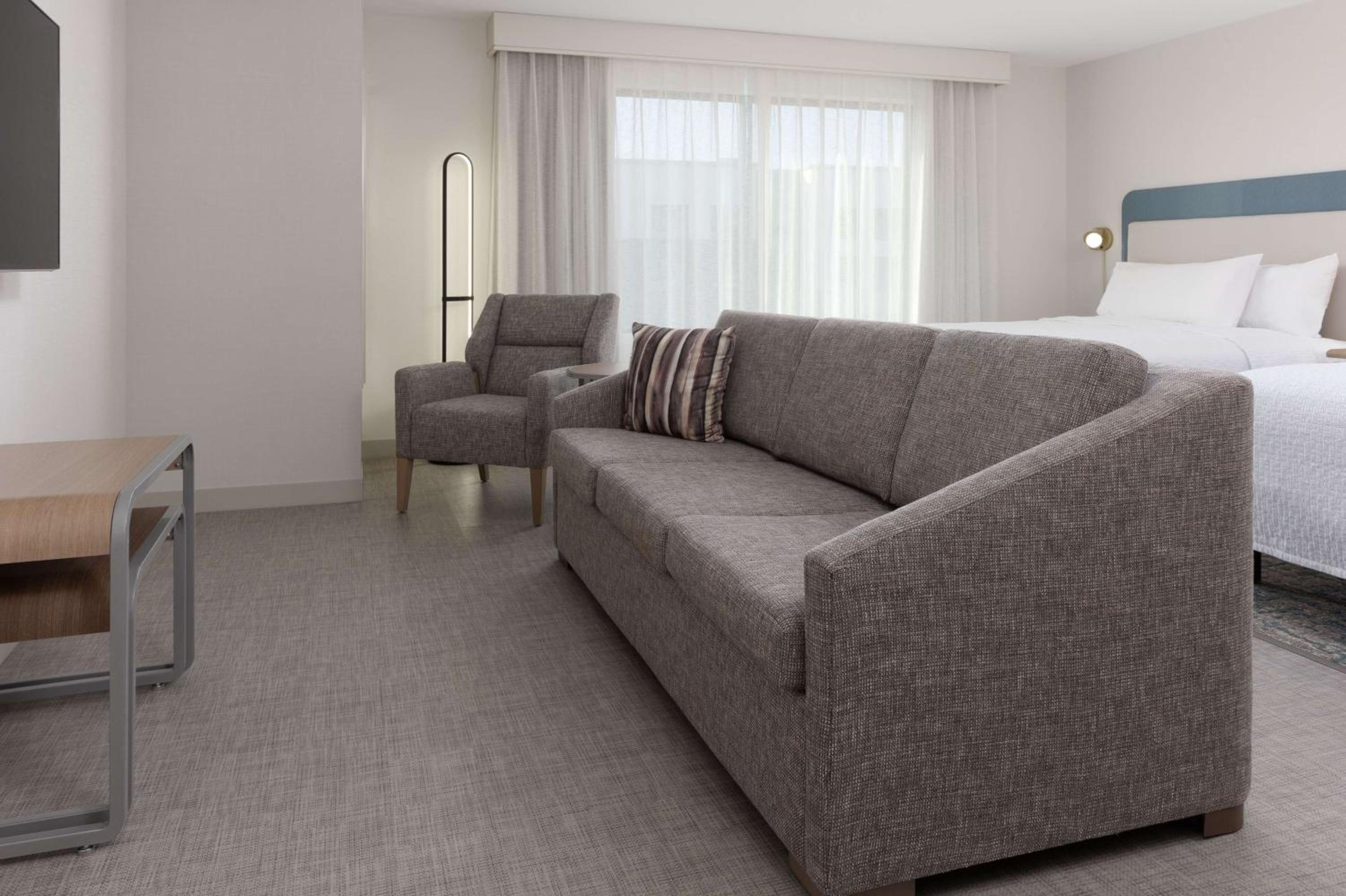 Queen Studio with Two Queen Beds - Photo 3