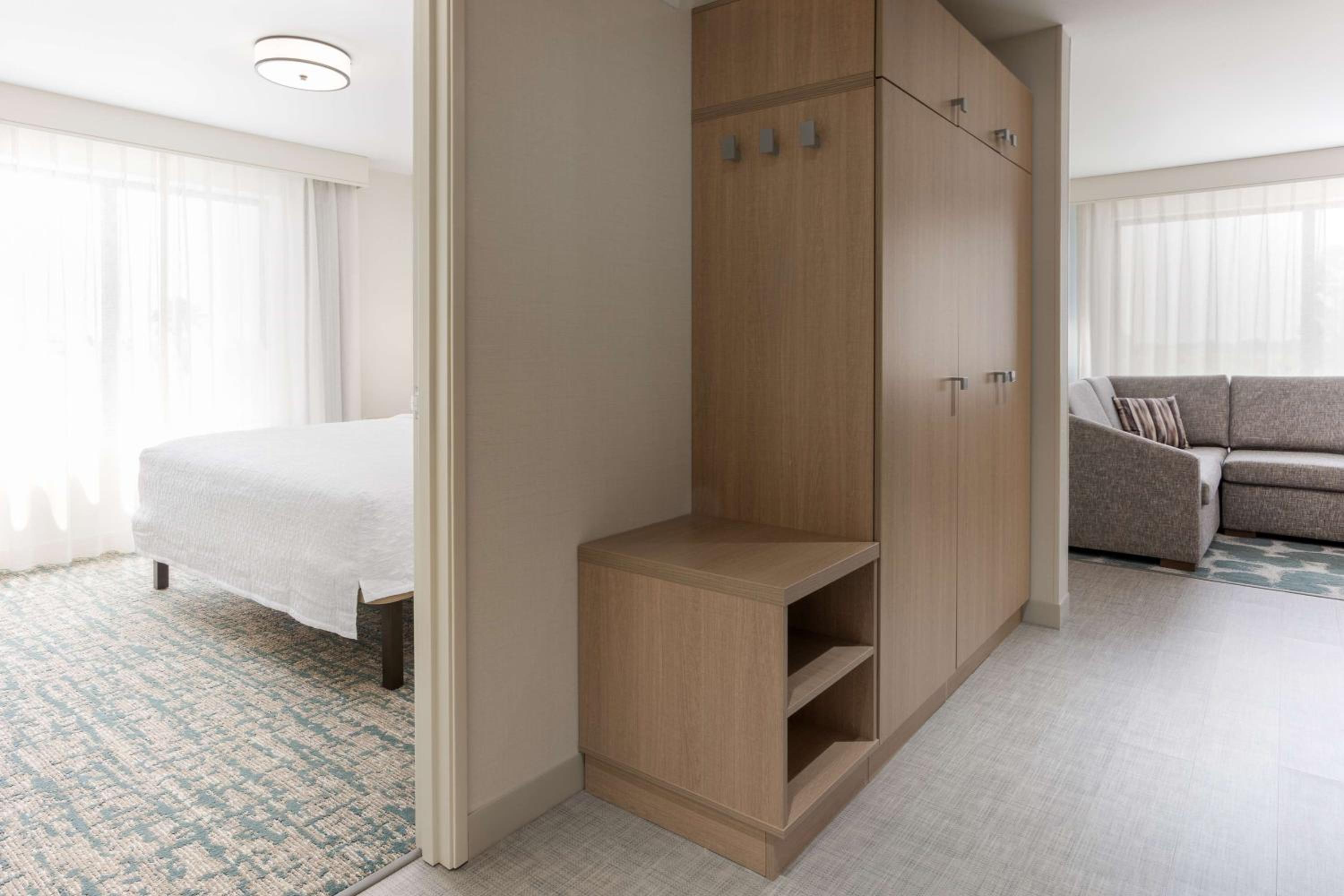 One-Bedroom King Suite - Photo 3