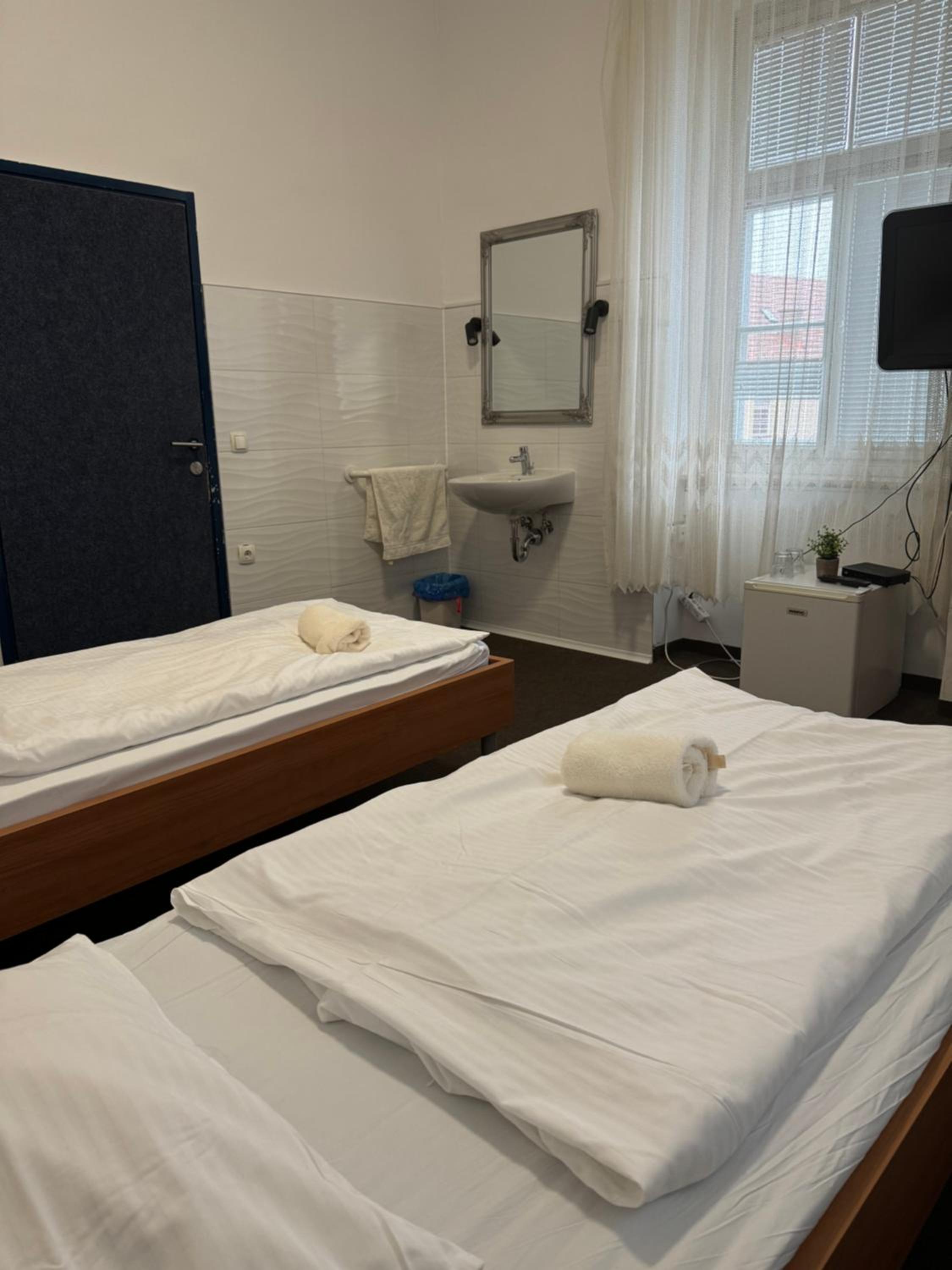 Budget Double or Twin Room photo 2