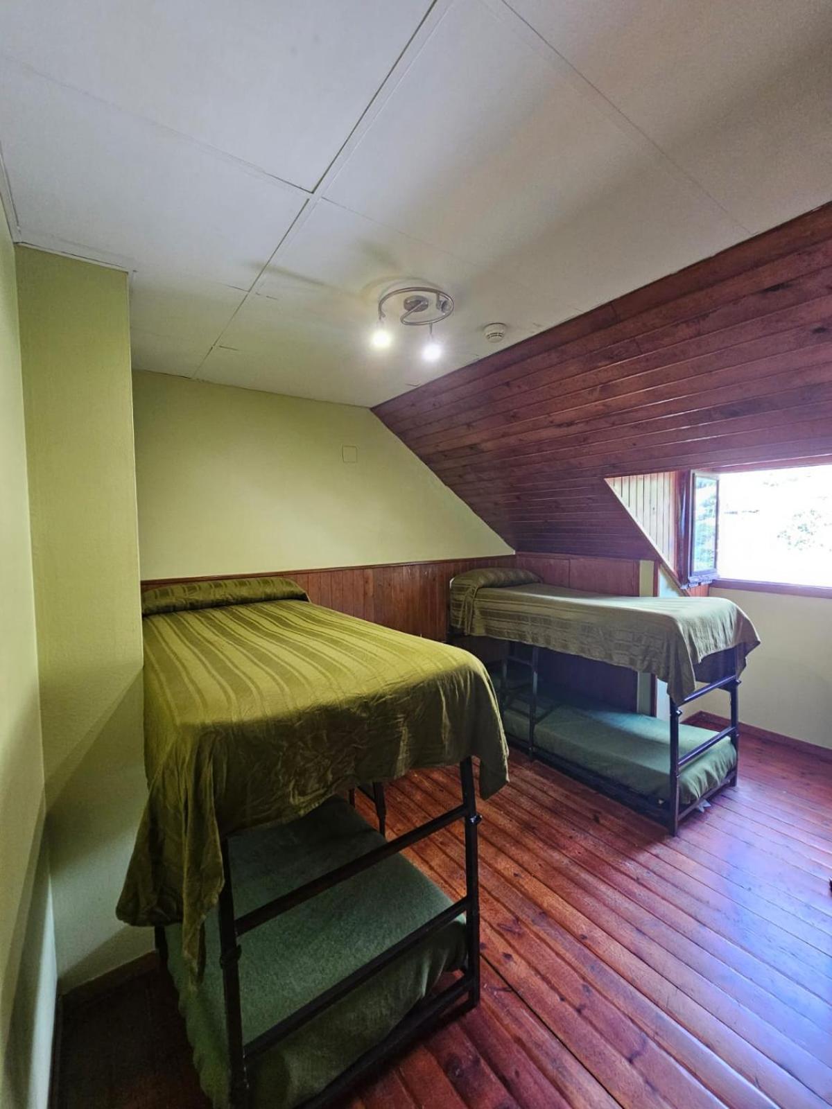 Economy Quadruple Room - Photo 1