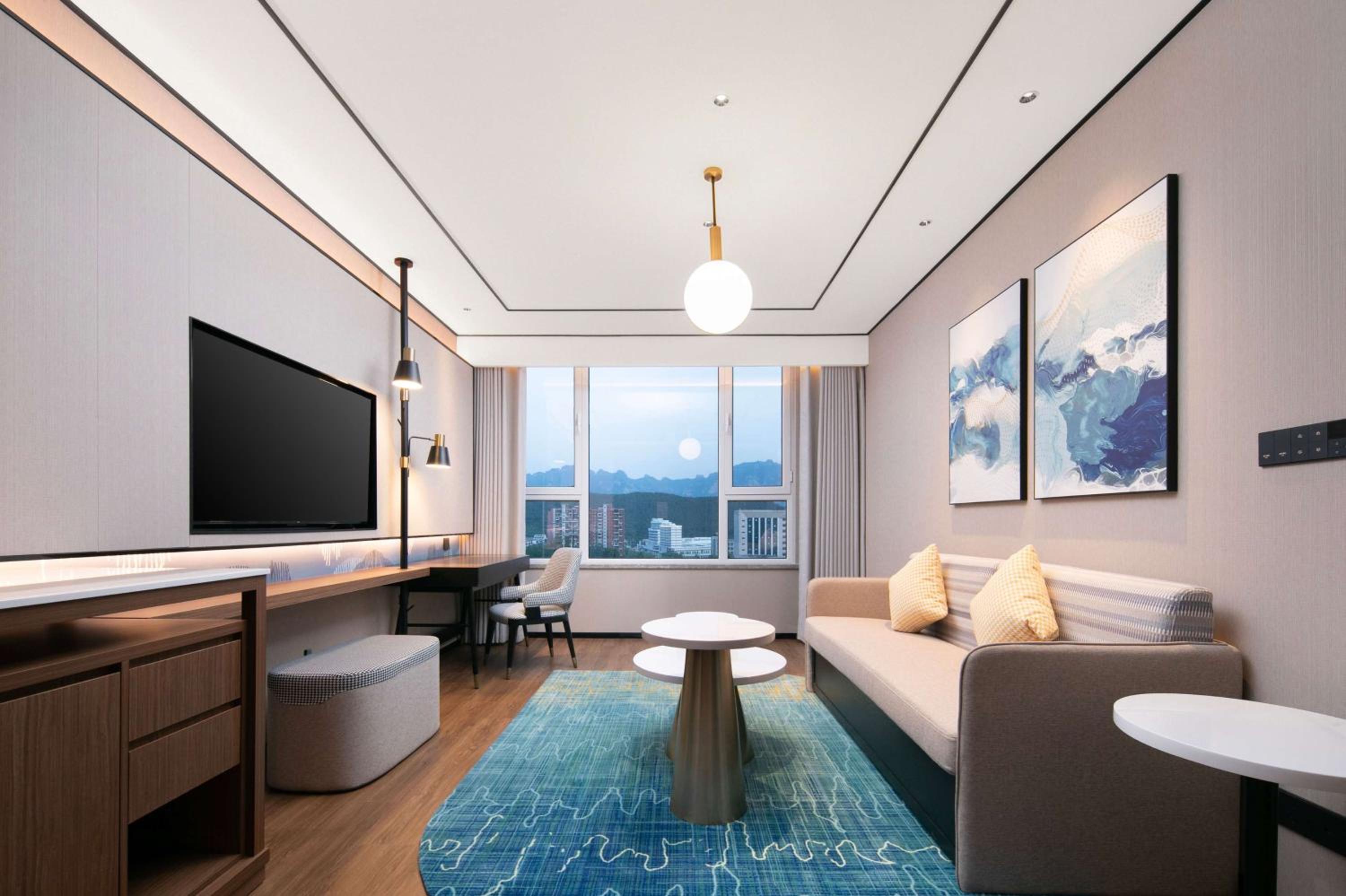 One-Bedroom King Suite