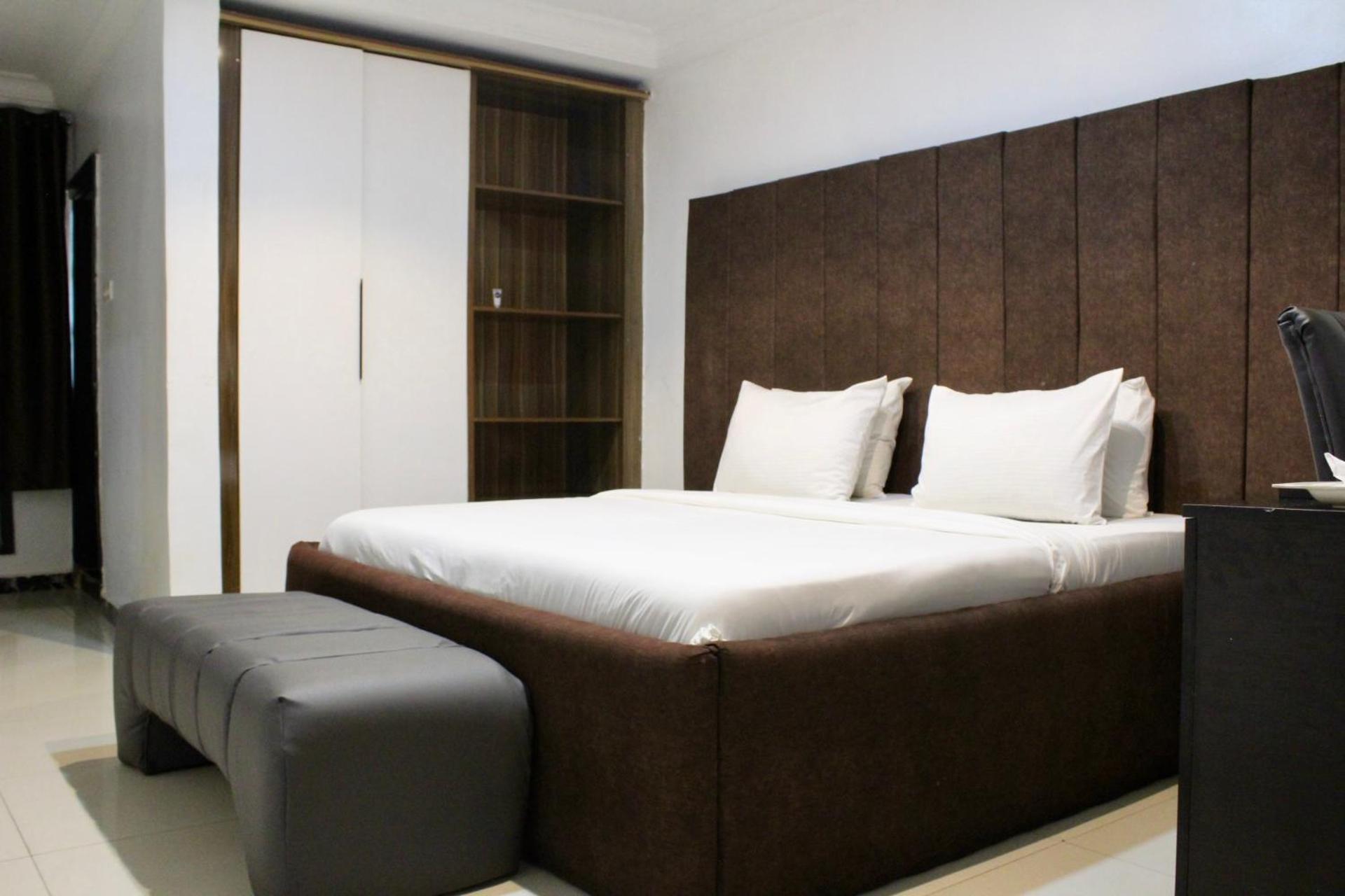 Small Double Room photo 2