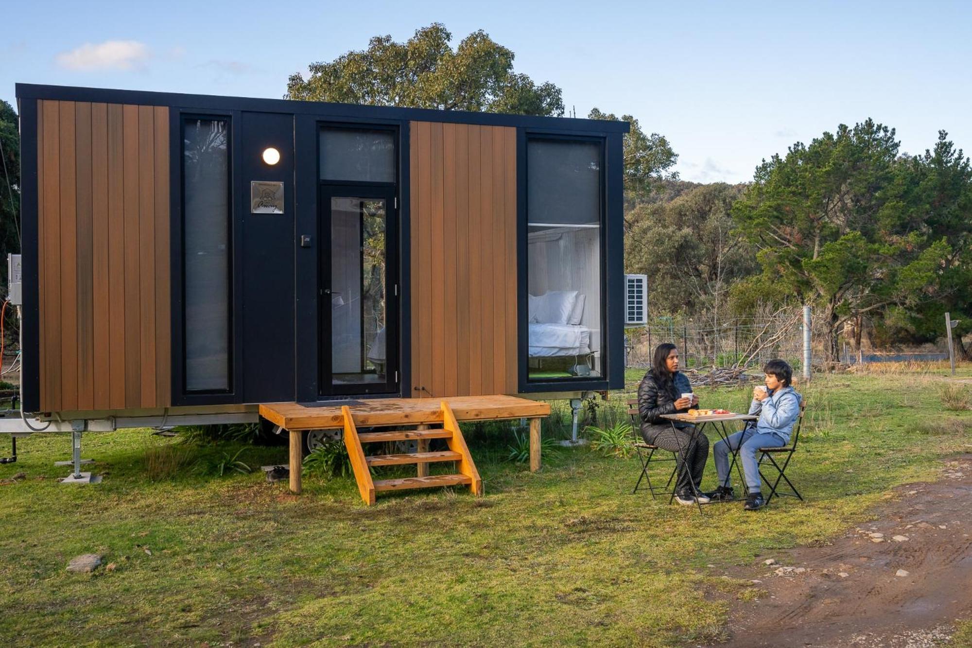 Mobile Home photo 3