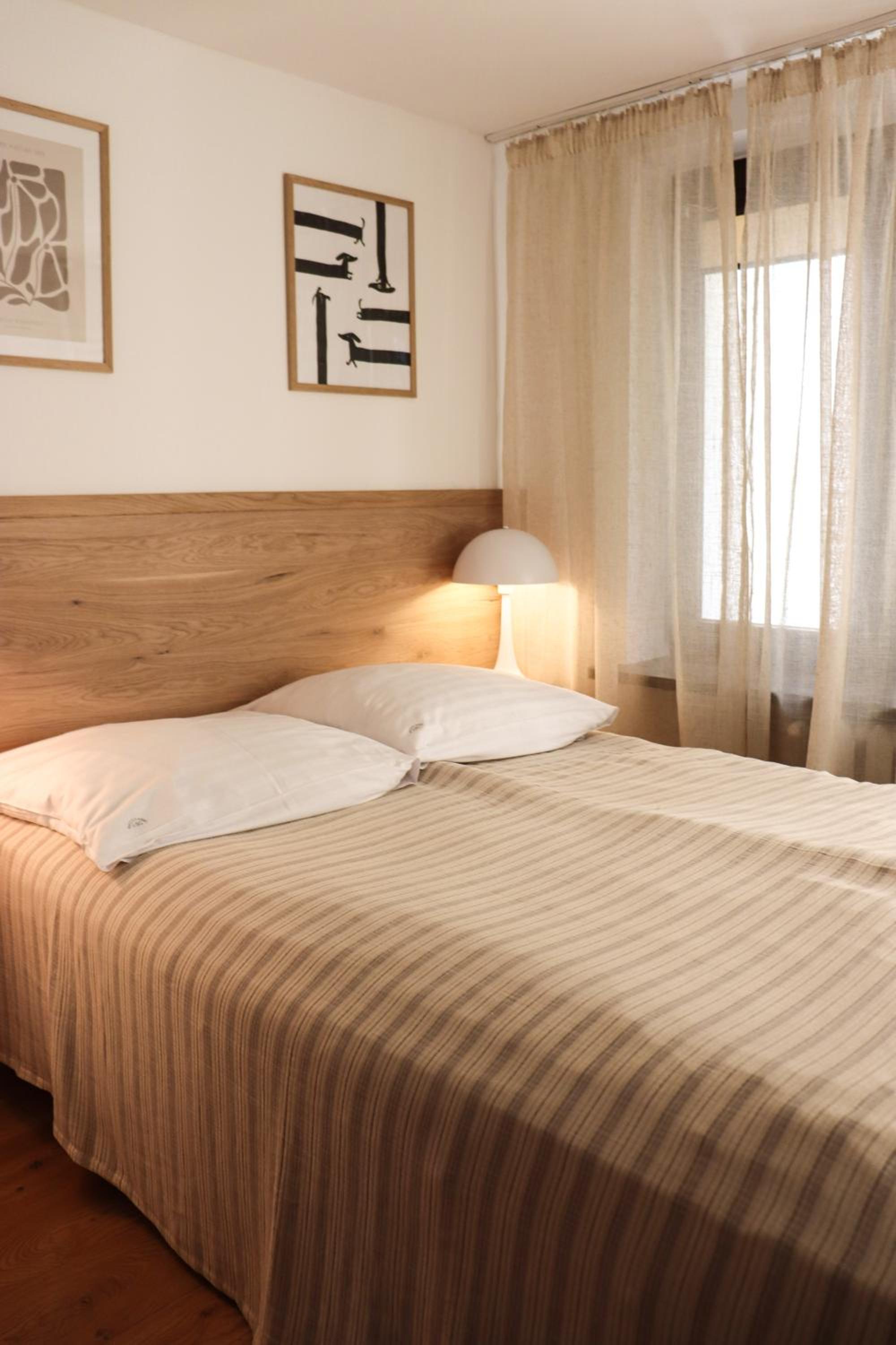 One-Bedroom Apartment with Balcony photo 2
