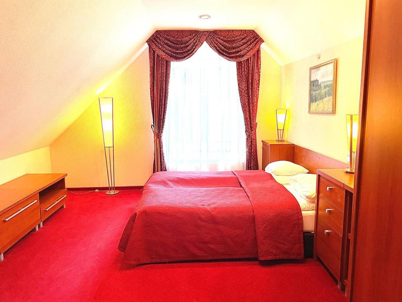 Two-Bedroom Suite photo 3