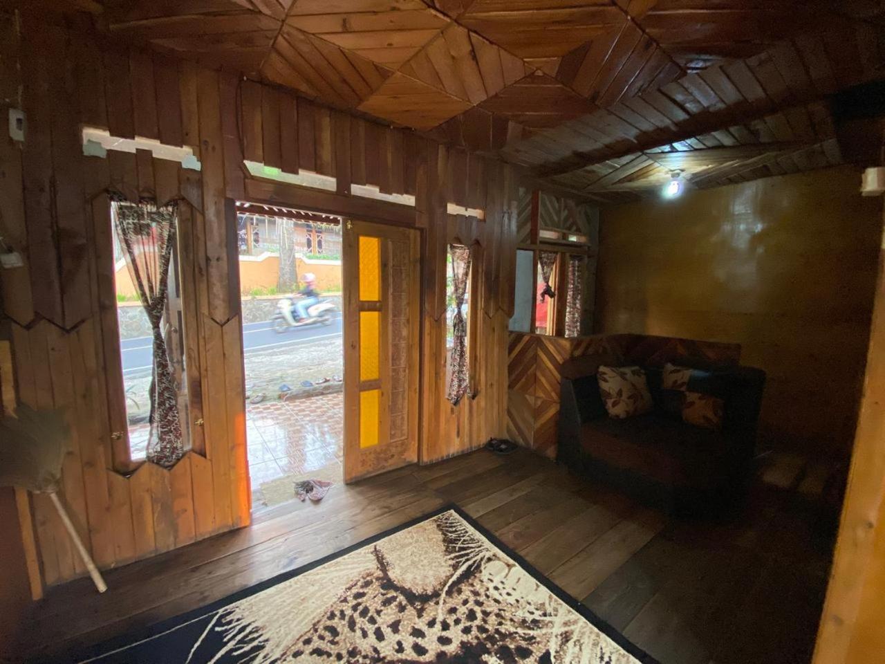 Three-Bedroom Villa photo 3