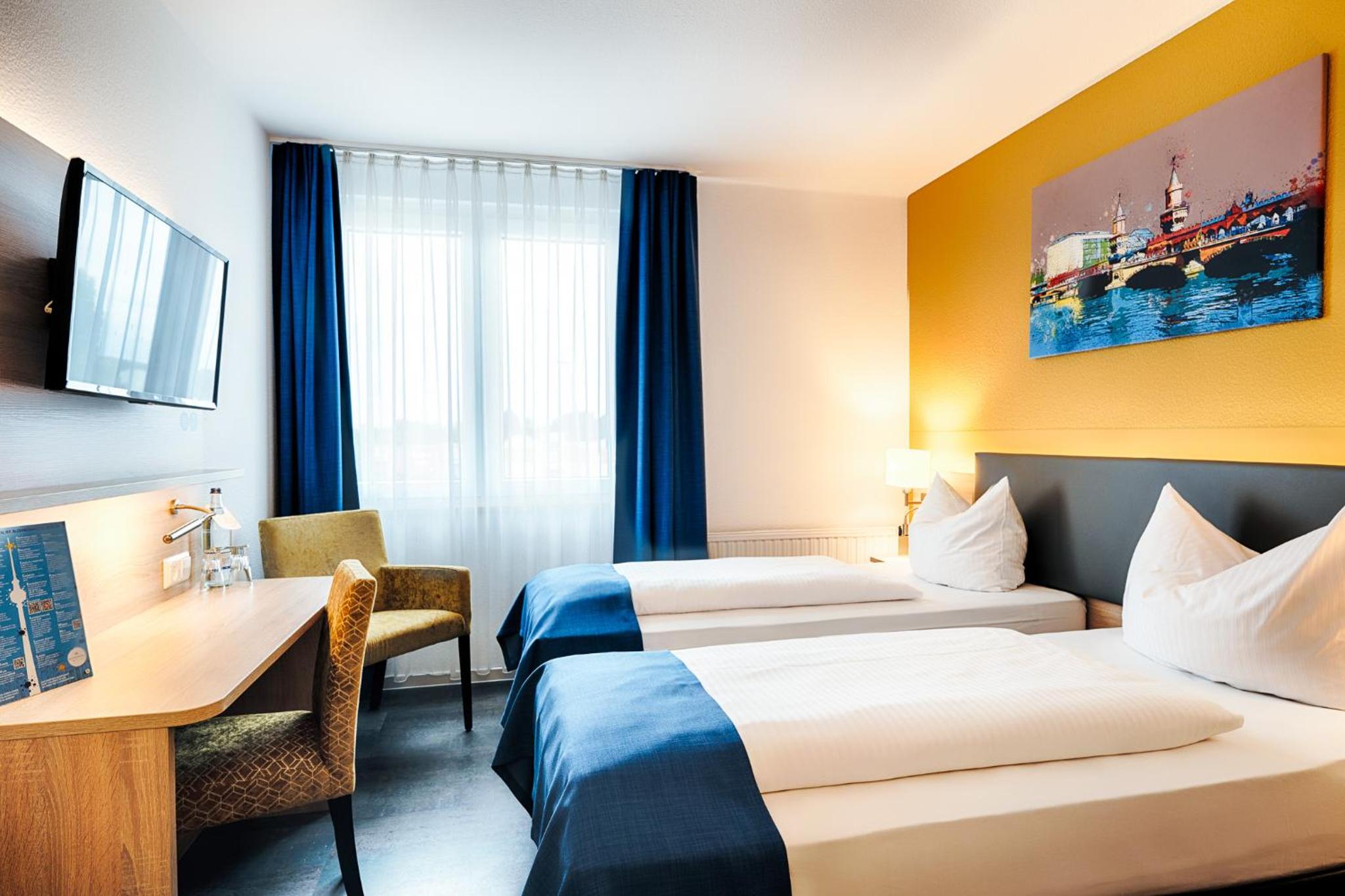 Standard Twin Room