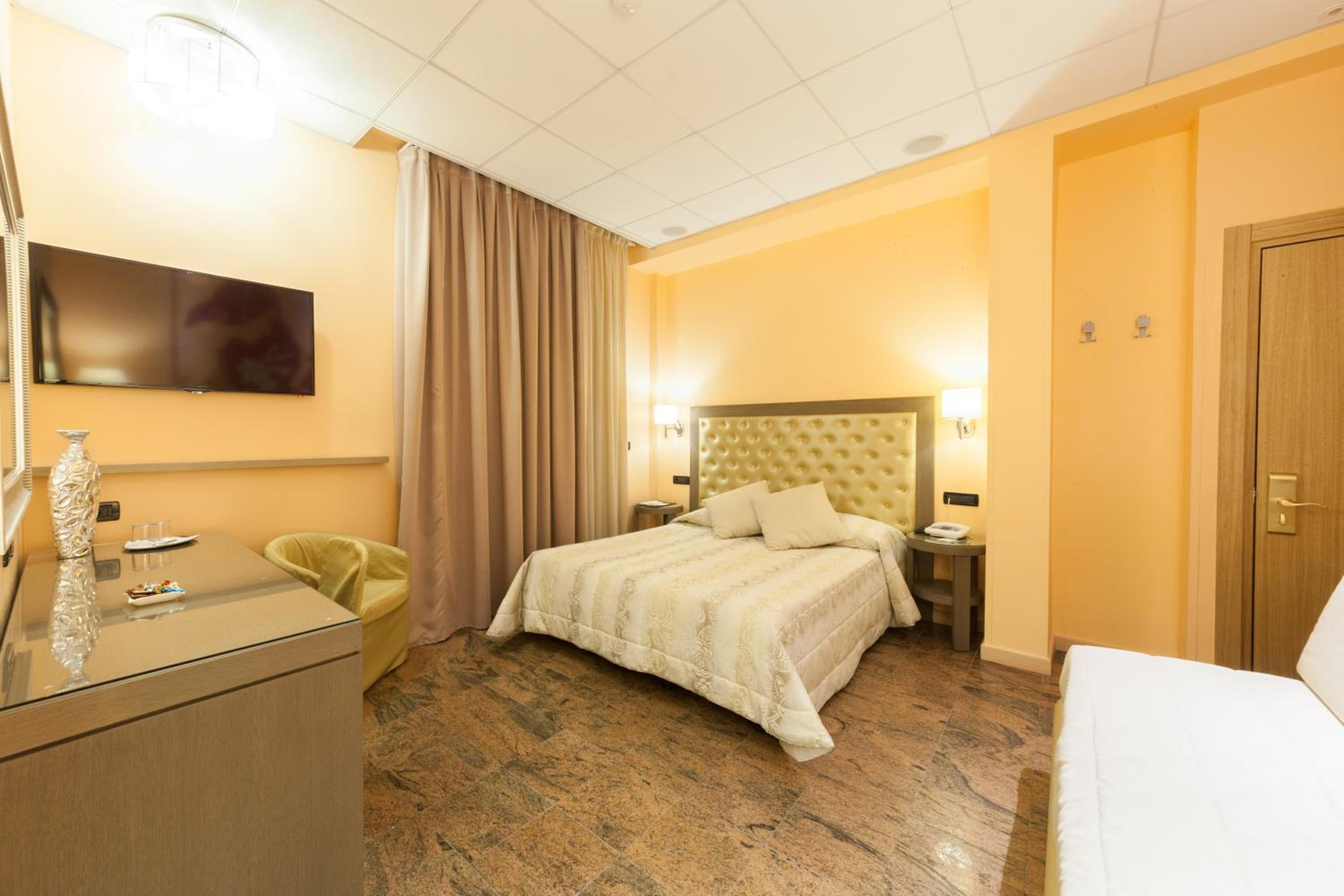 Family Suite - Photo 2