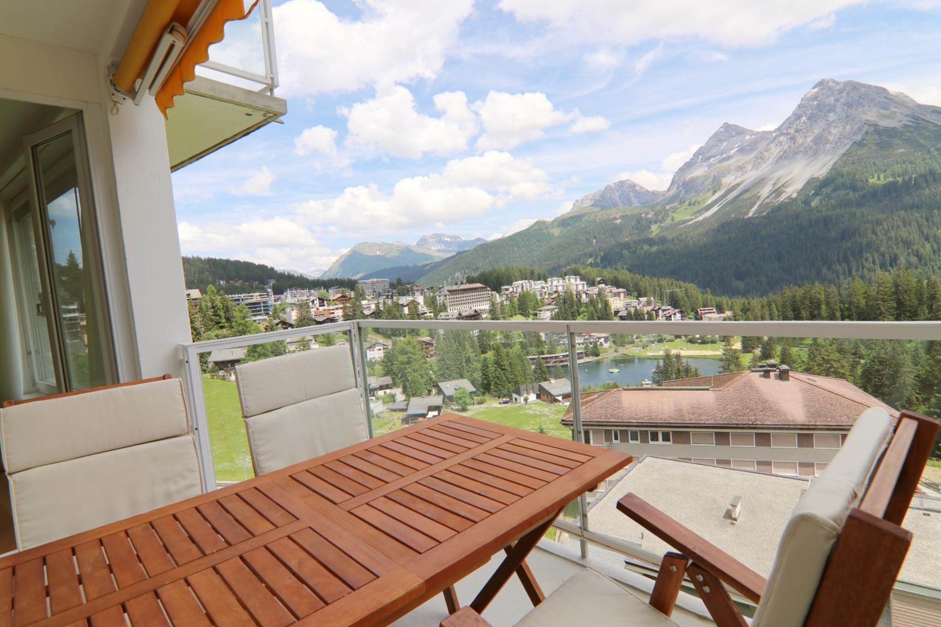 Two-Bedroom Apartment with Balcony photo 2