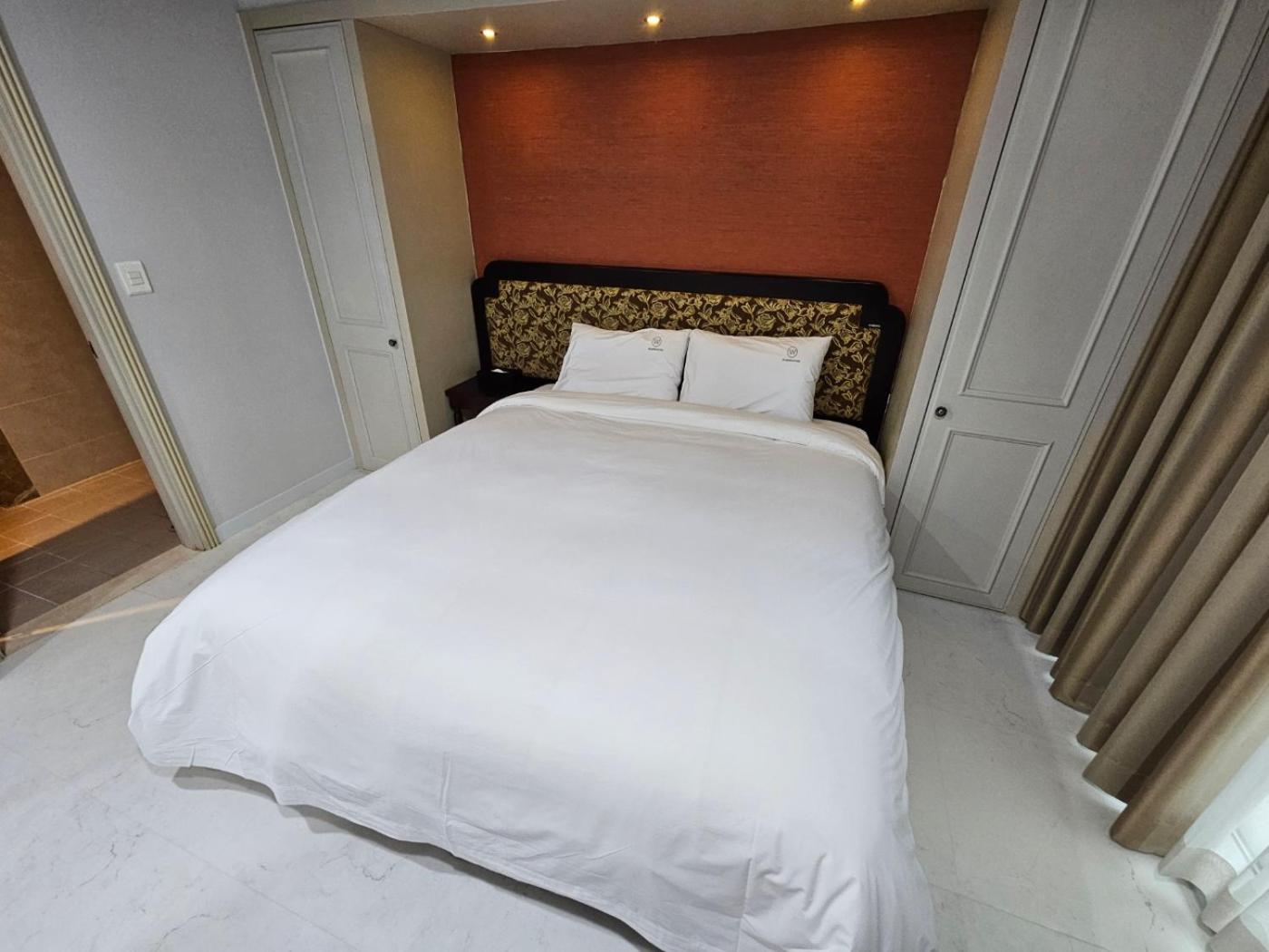 Family Suite - Photo 7