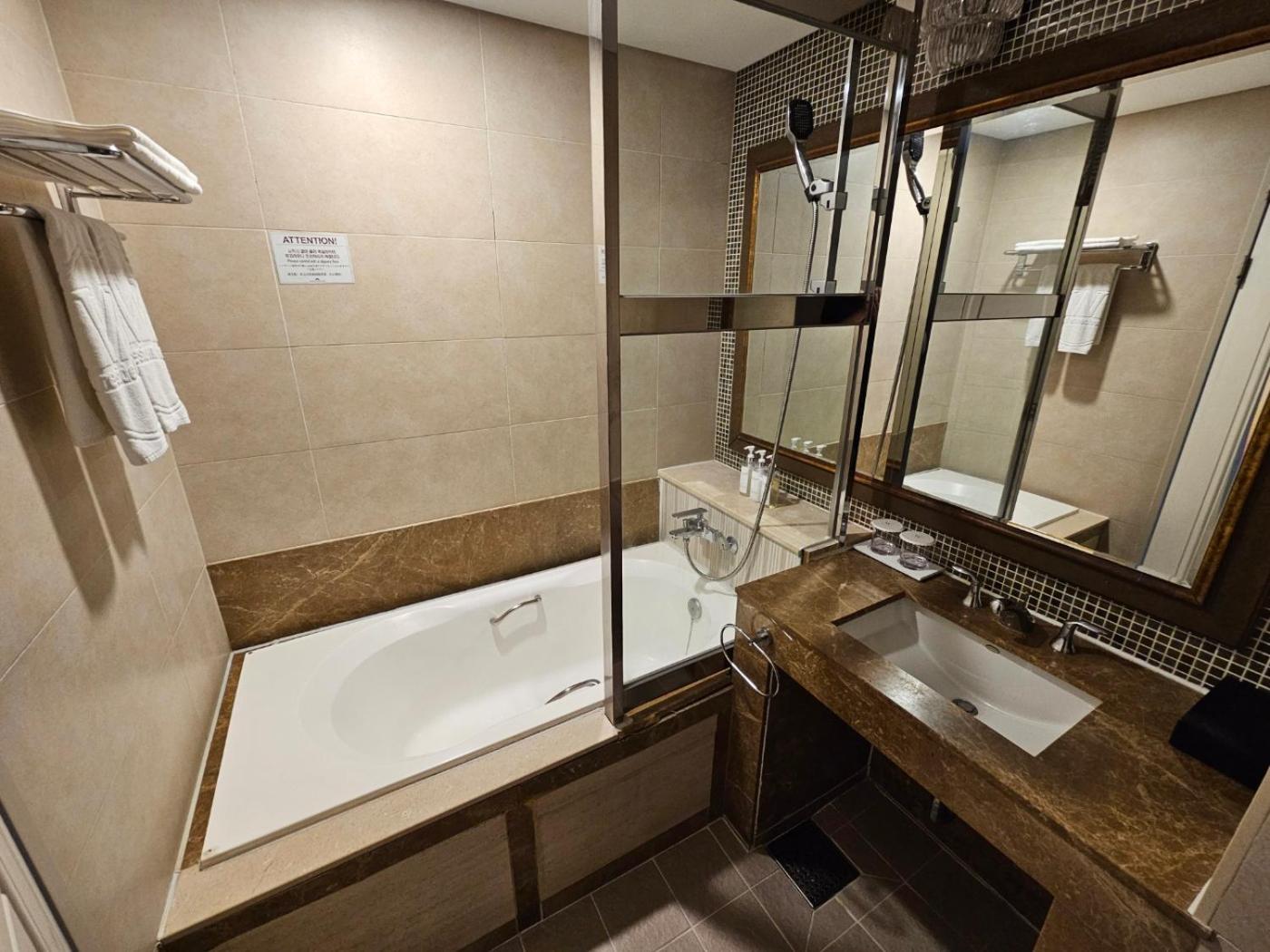 Family Suite - Photo 14