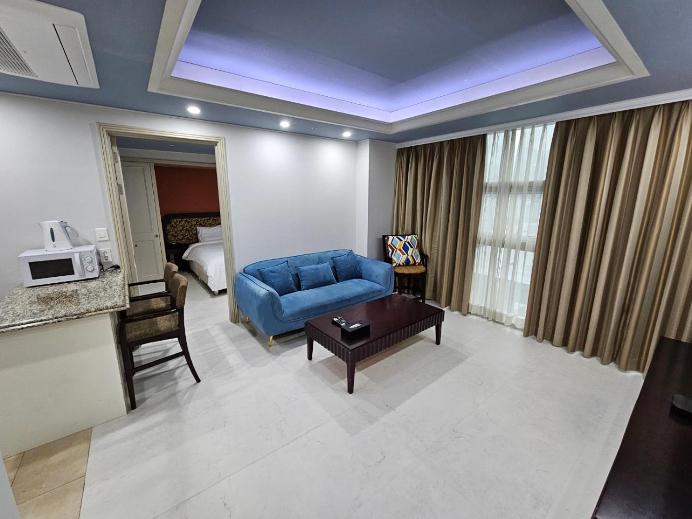 Family Suite - Photo 9