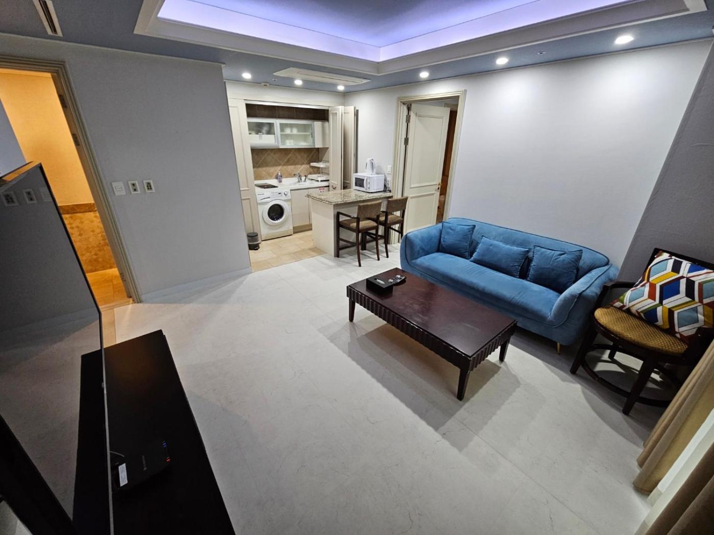 Family Suite - Photo 6