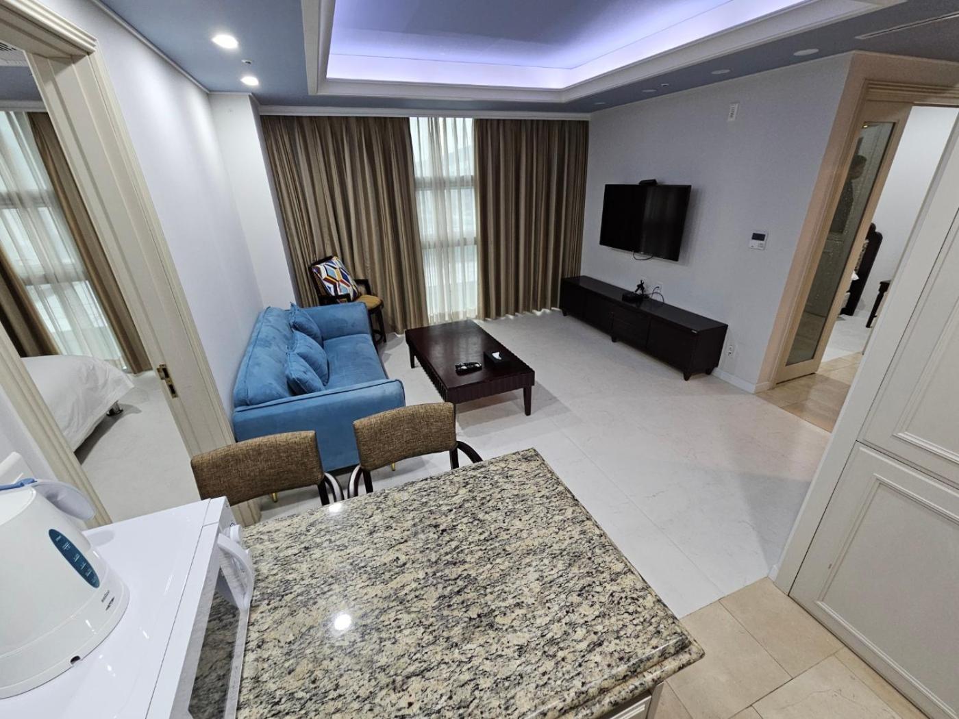 Family Suite - Photo 17